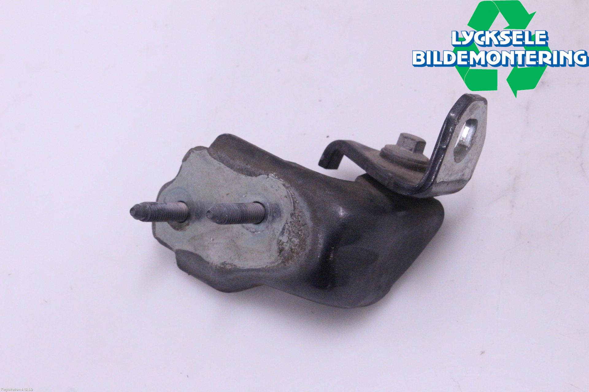 Ford KUGA 17-19 Dörrgångjärn