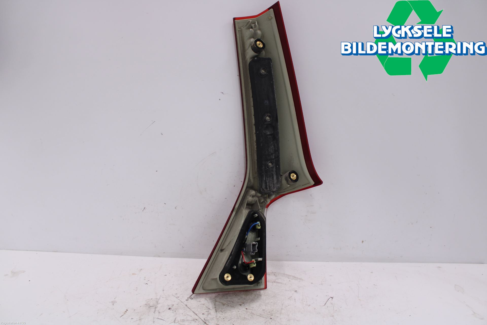 Volvo XC70 08-13 Bakljus Lucka Vä