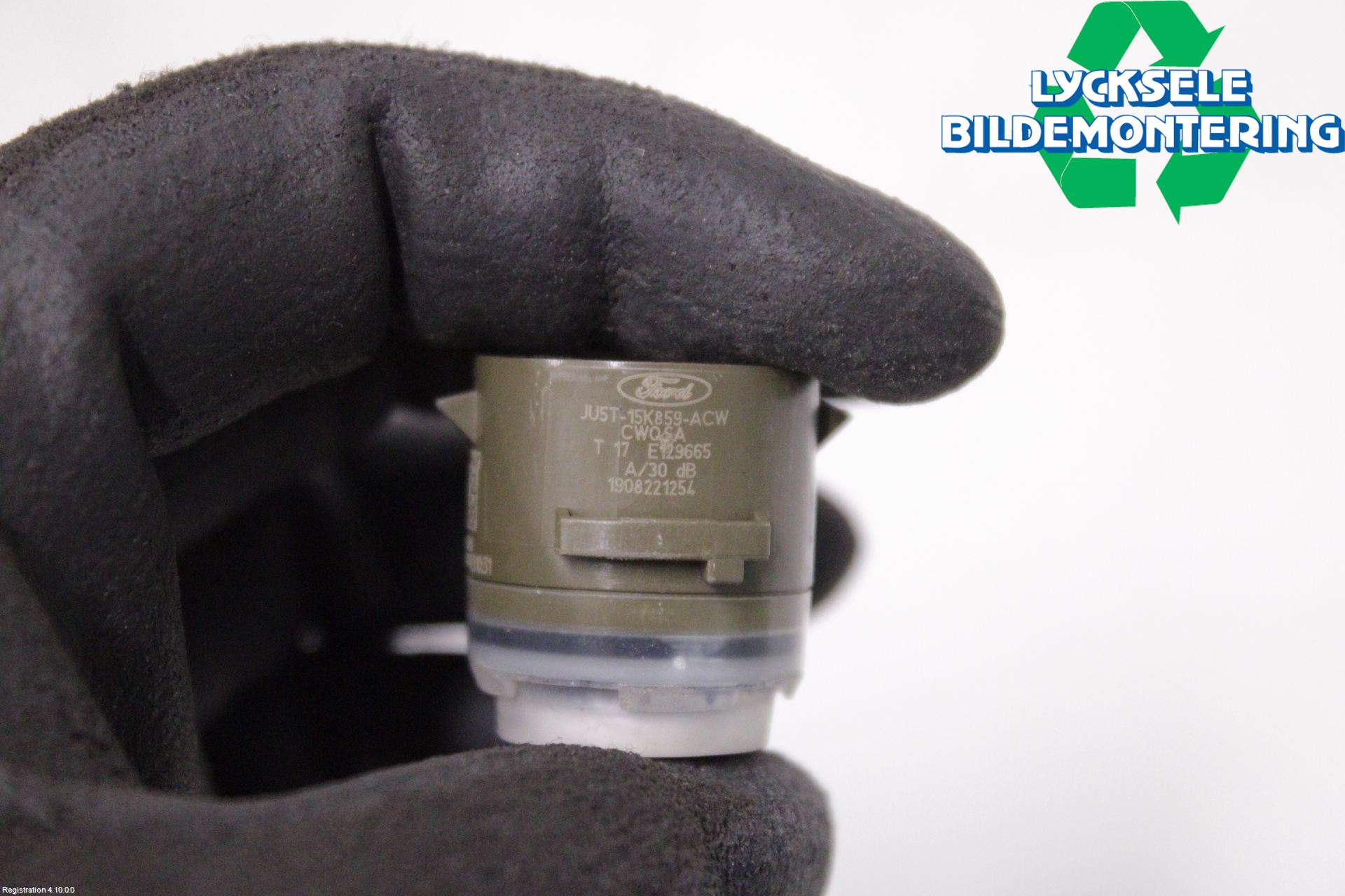 Ford MUSTANG Mach-E 21- Parkeringshjälp Frontsensor