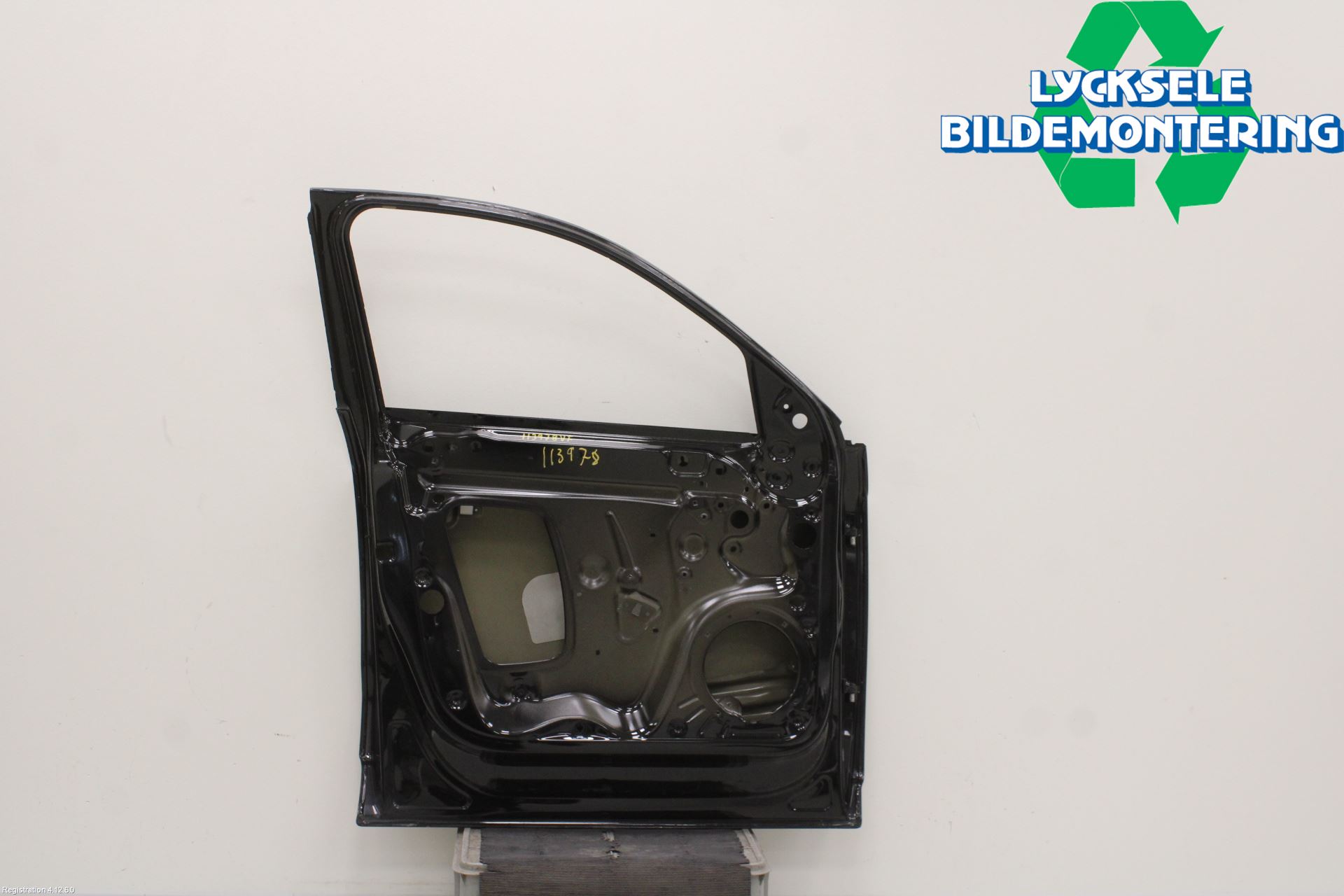 Audi Q3 8U 12-18 Dörr Fram Vänster