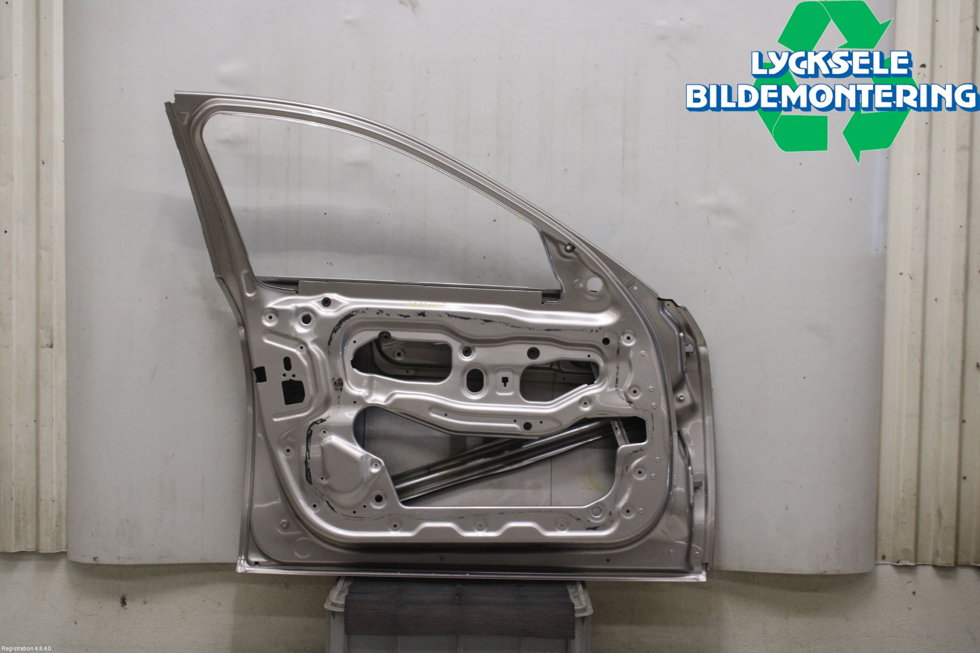 BMW 5 F10/F11/F18 09-17 Dörr Fram Vänster