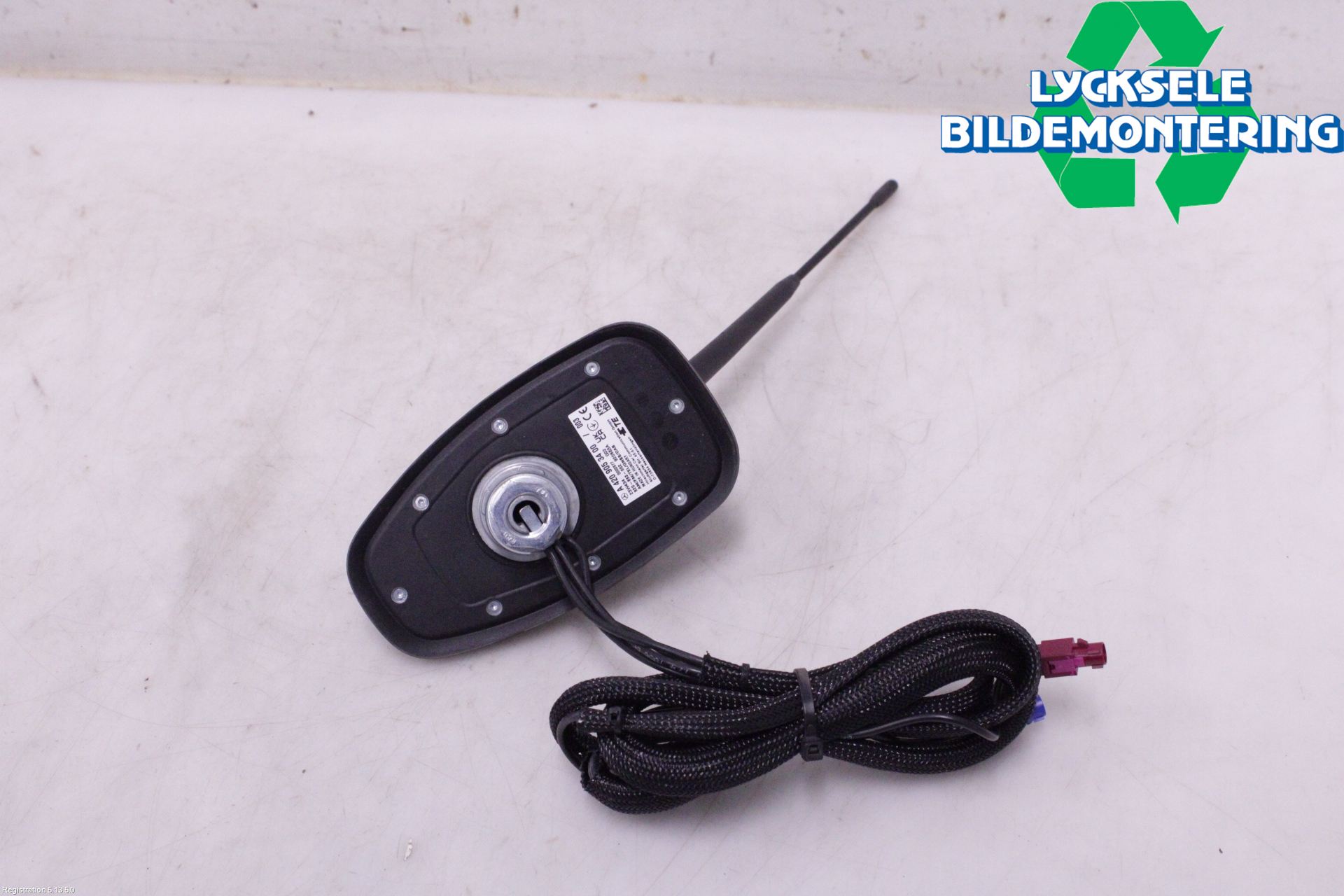 Mercedes-Benz MB CITAN/EQT (W420) 22- Antenn