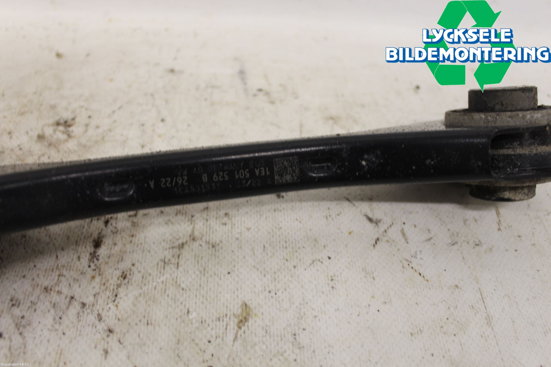 Cupra BORN 22- Bärarm Bak Höger