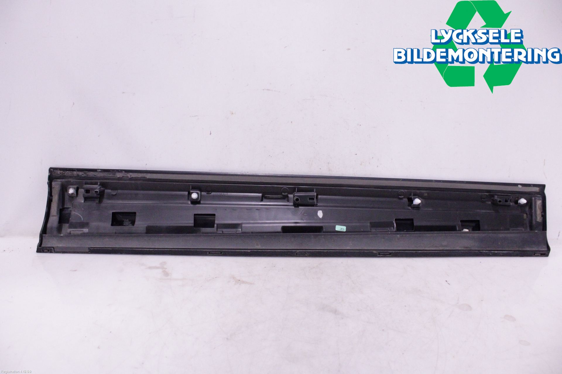 Audi Q3 8U 12-18 Dörr Dekorlist Fram Vä