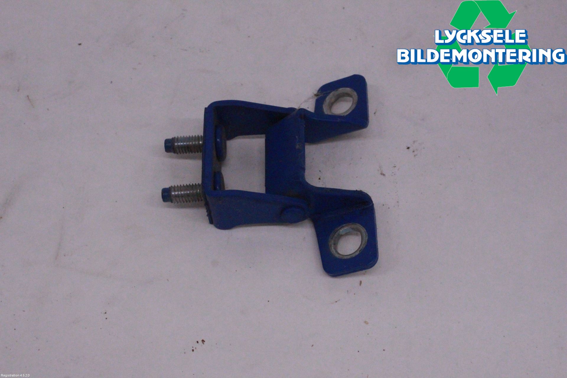 Kia CEED/CEED SW 19- Bakluckegångjärn Hö