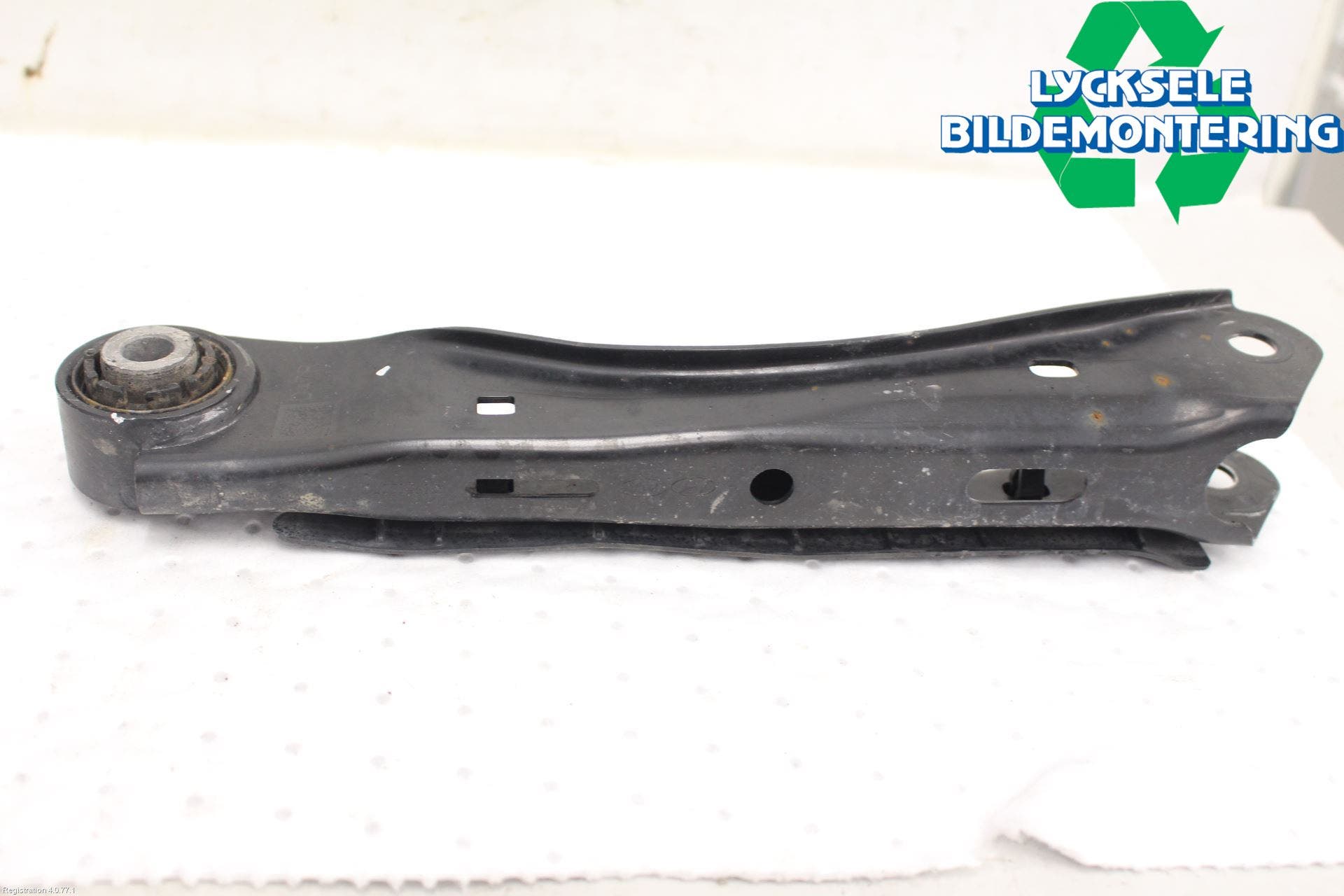 Kia OPTIMA 16-20 Bärarm Bak Höger