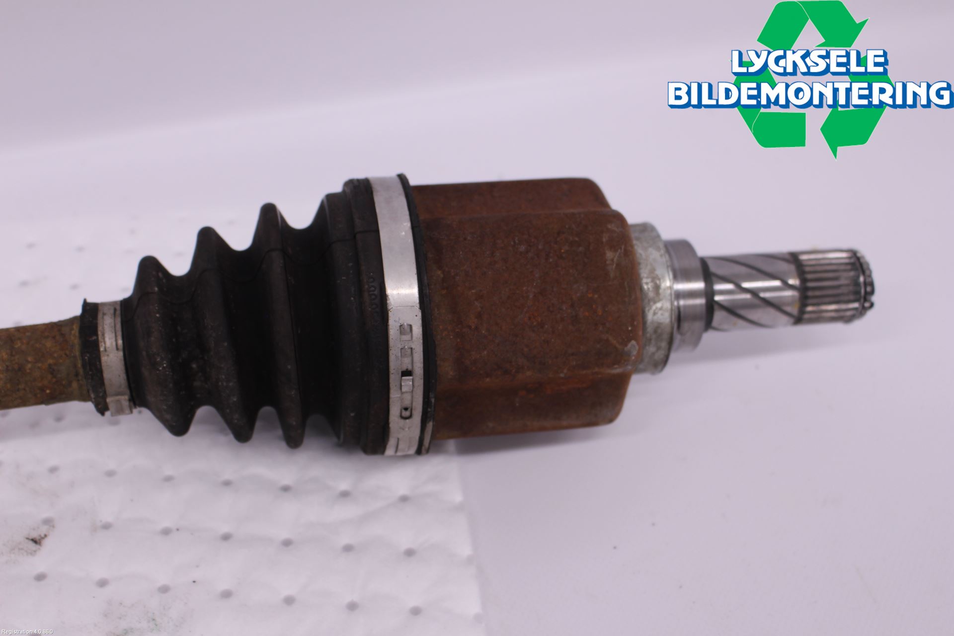 Nissan QASHQAI 14-17 Drivaxel Fram Vänster