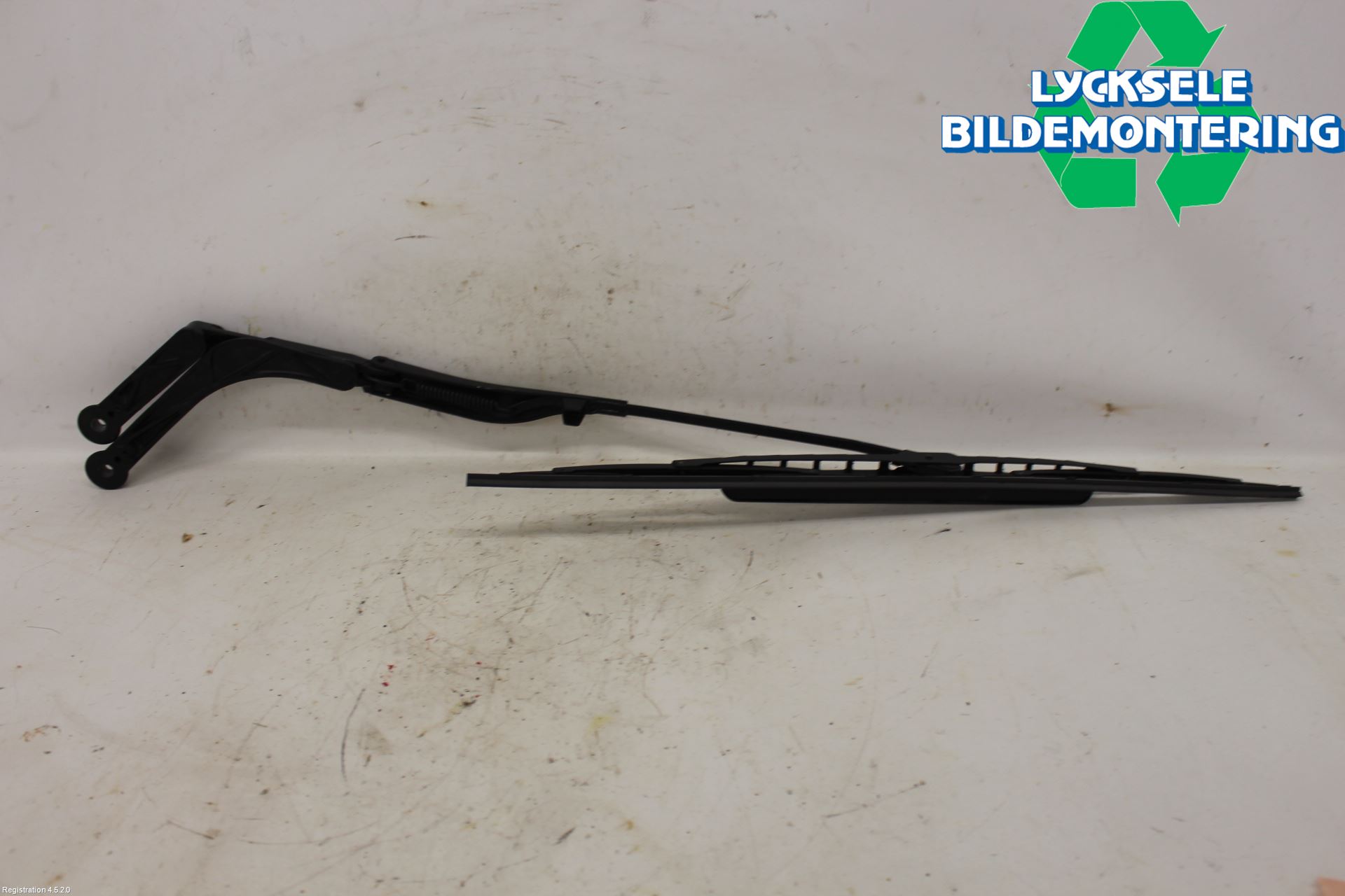 BMW 7 E38      93-01 Torkararm Armar Vindruta