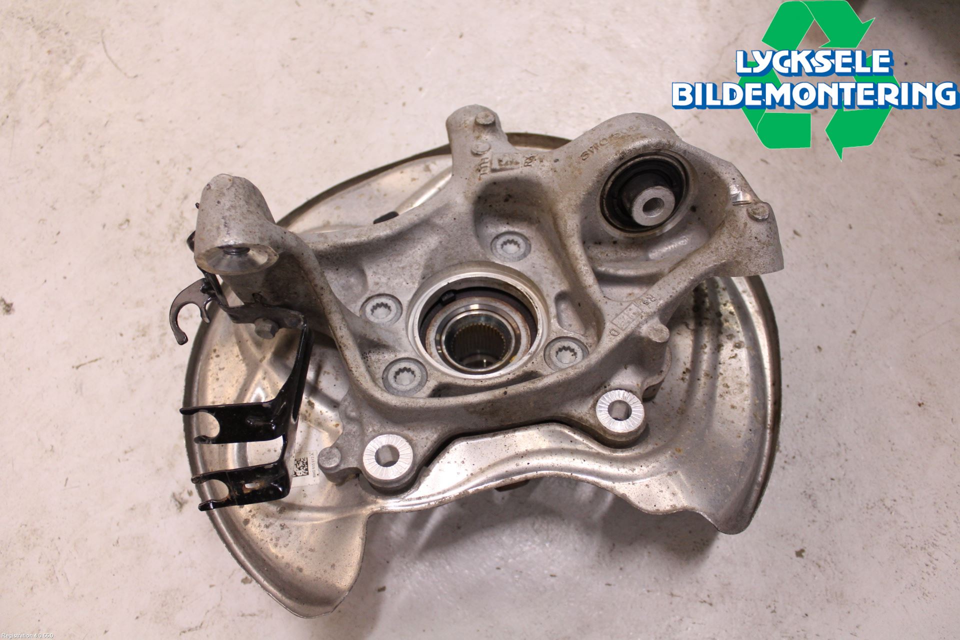 Audi A4/S4 B9 16-19 Hjullagerhus-Spindel Hö B