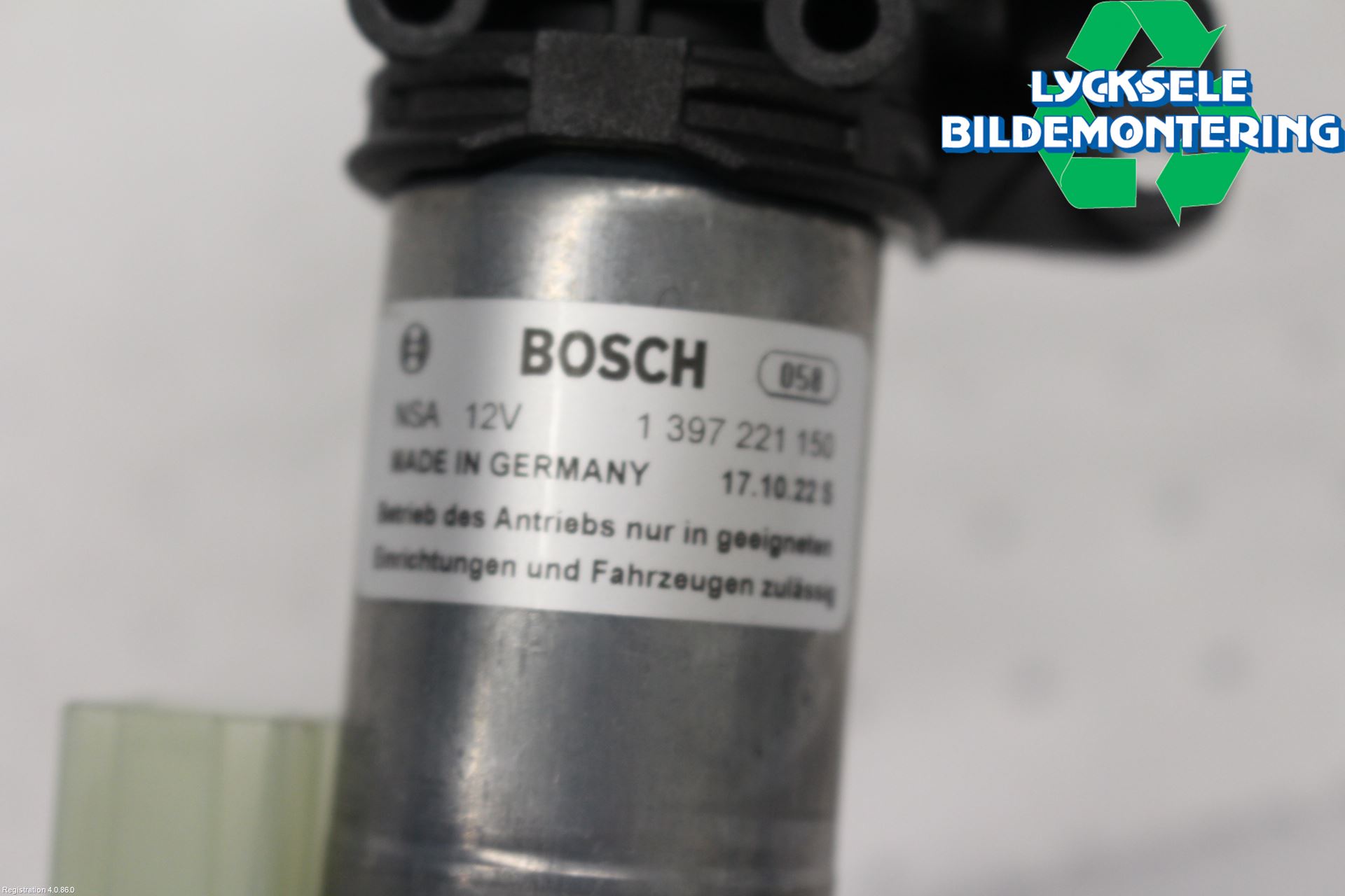 Audi A4/S4 B9 20- Bakluckeöppnare Automatisk