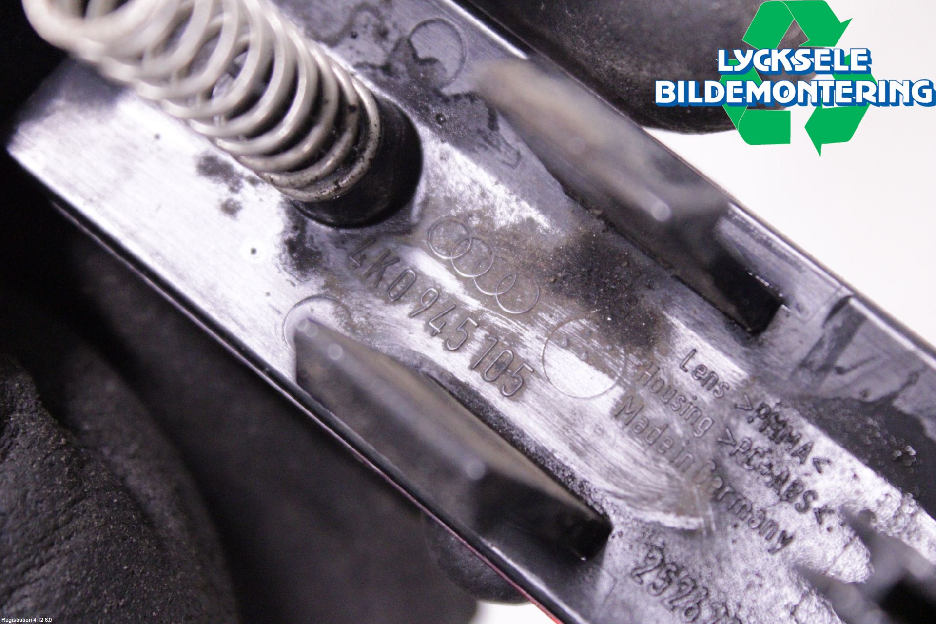 Audi A6 F2/C8 19- Dimljus/Reflex Bak