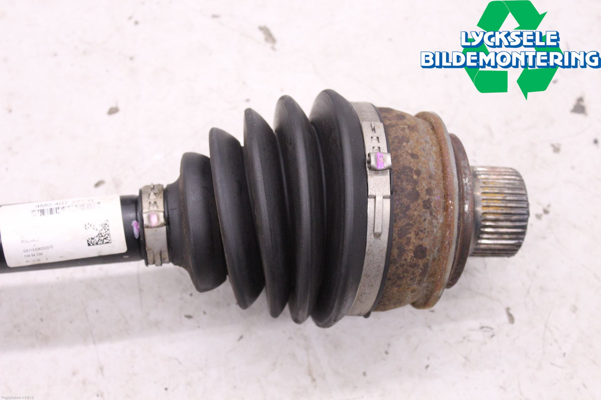 Volkswagen VW TOUAREG CR 18- Drivaxel Fram Vänster