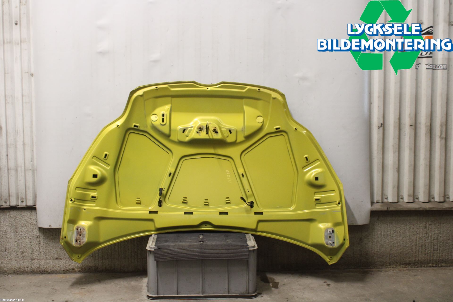 Ford FOCUS 11-14 Huv Fram