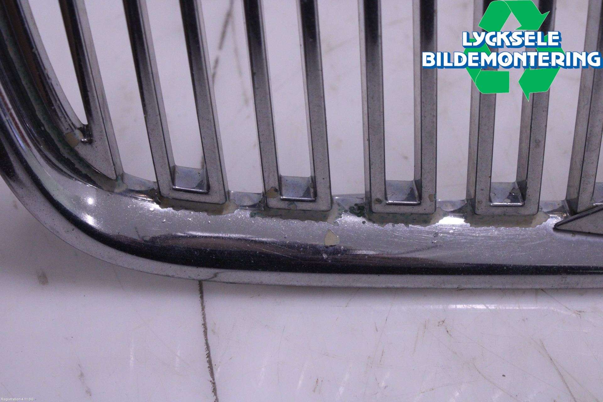 Volvo V70 05-08 Grill Komp