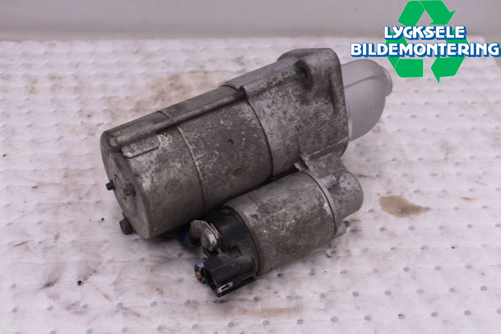 Kia SORENTO 10-14 Startmotor