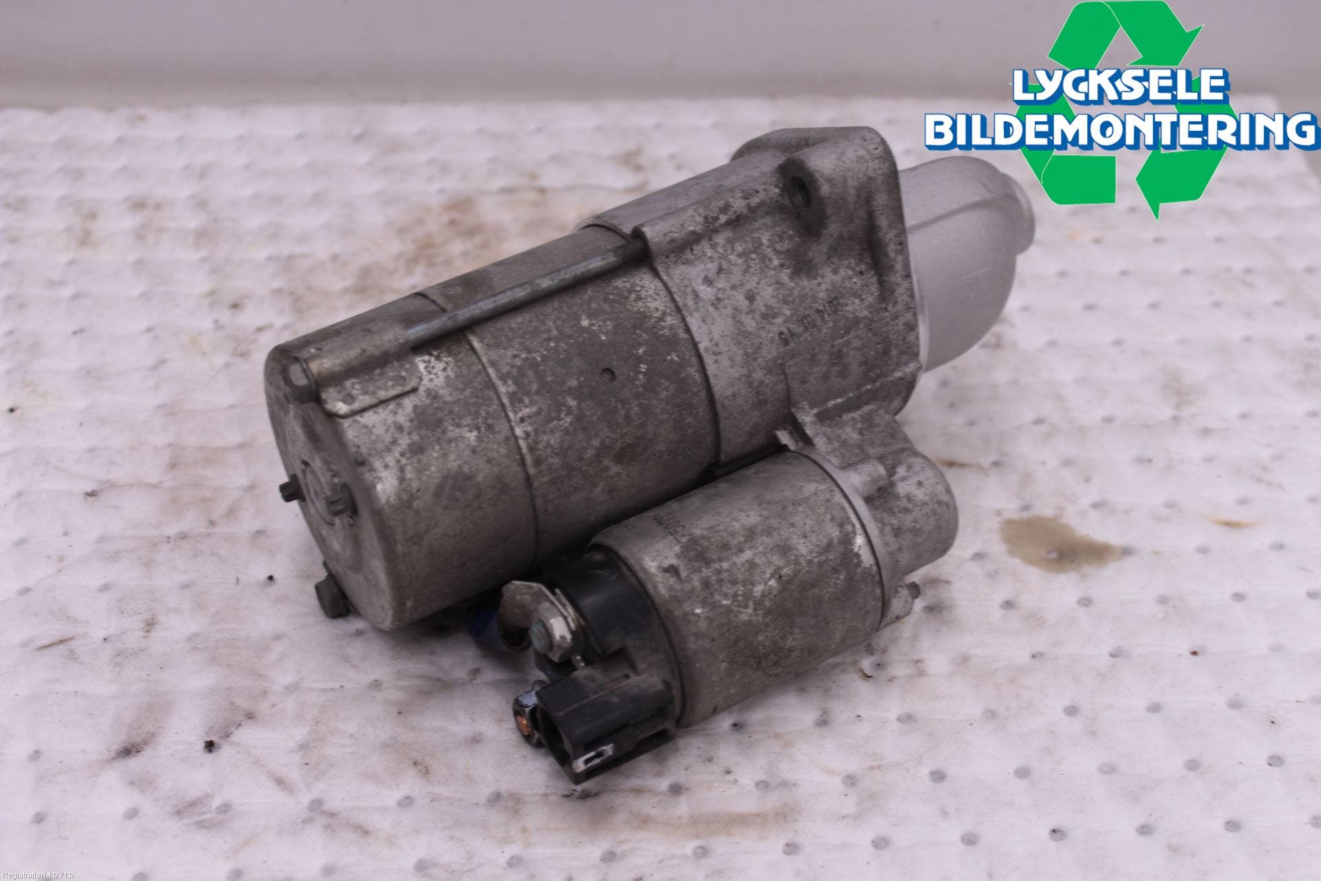 Kia SORENTO 10-14 Startmotor