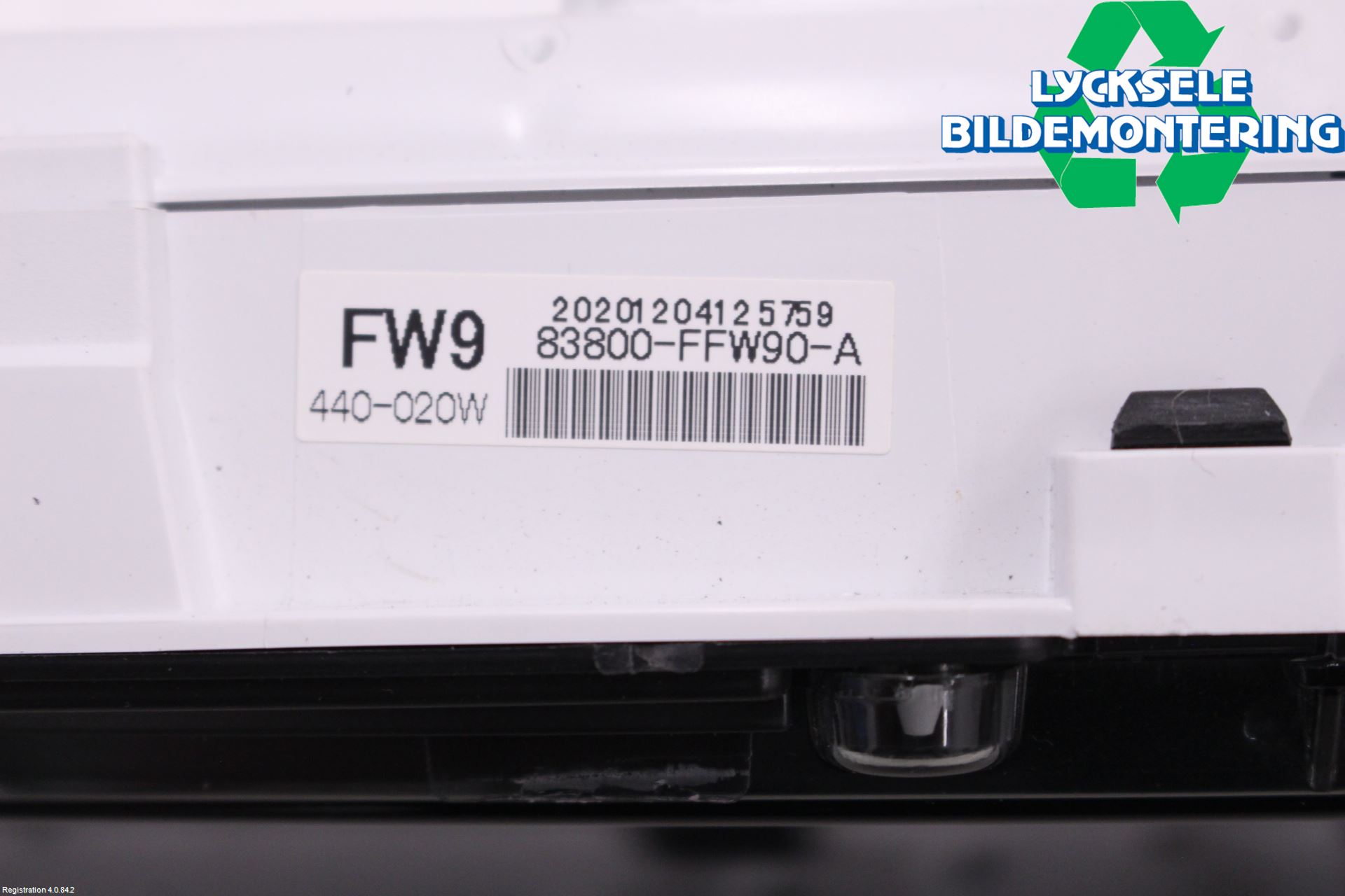 Toyota HILUX 16- Instrument Komb