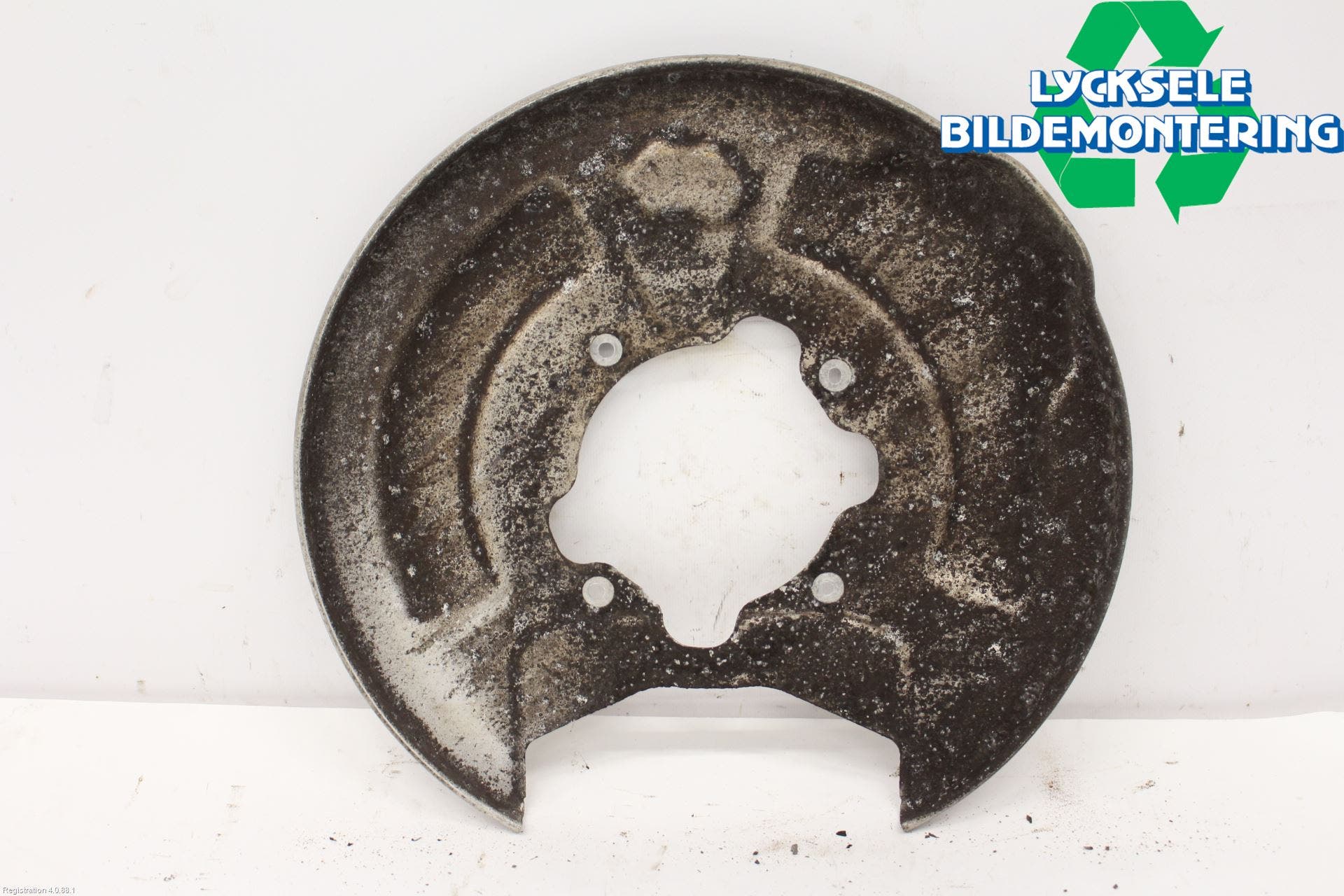 Volvo V90 CROSS COUNTRY 17->> Bromssköld Bak