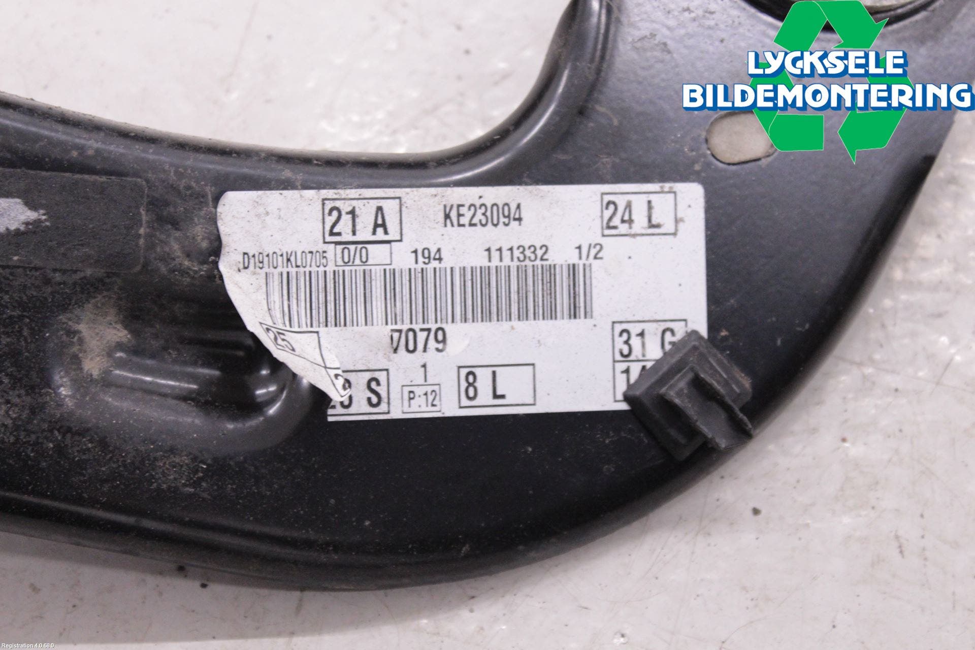 Ford FOCUS 19- Bärarm Bak Vänster