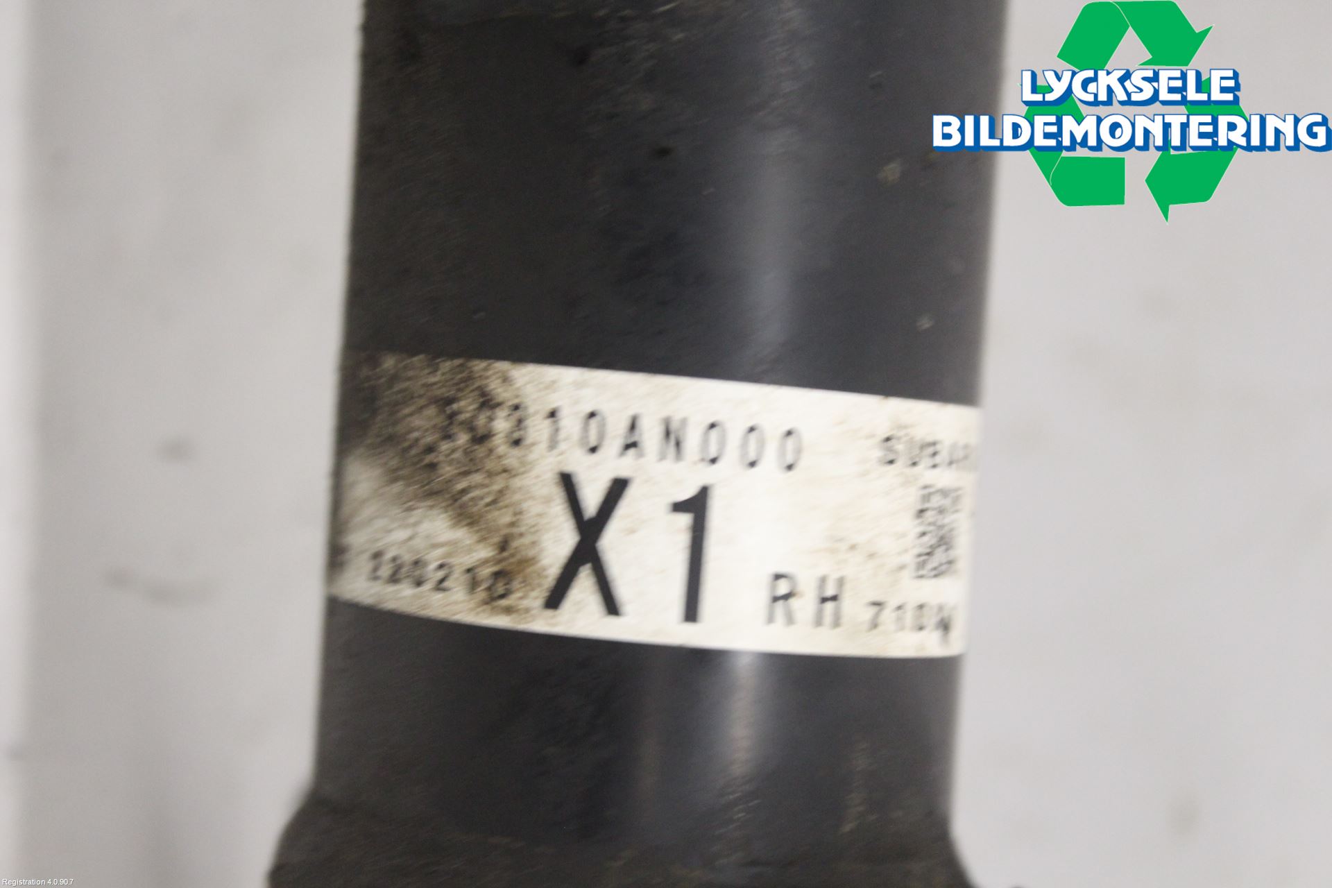 Subaru OUTBACK 21- Fjäderben Fram Vänster