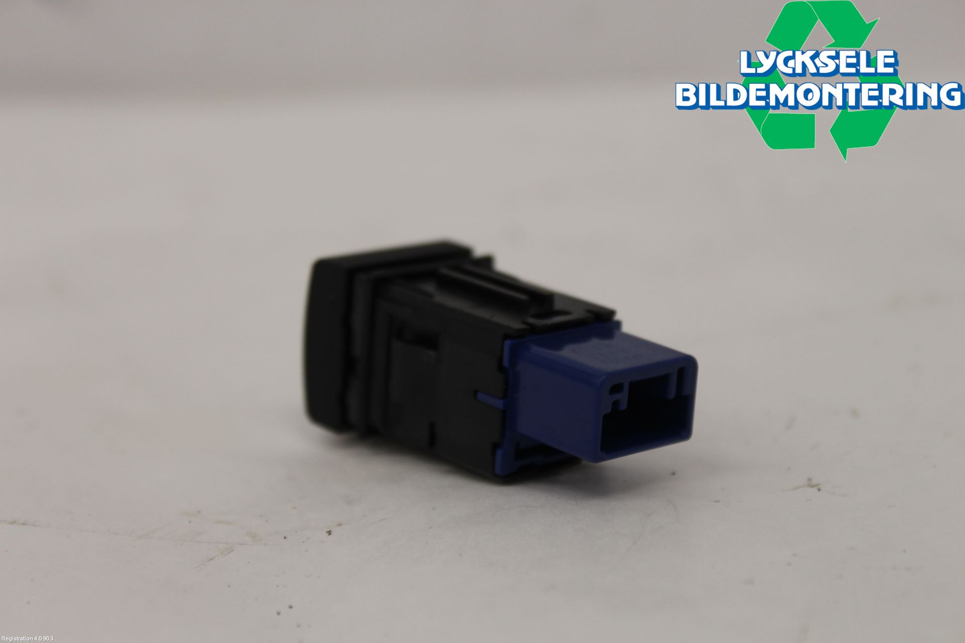 Toyota COROLLA 19- Strömställare Baklucka