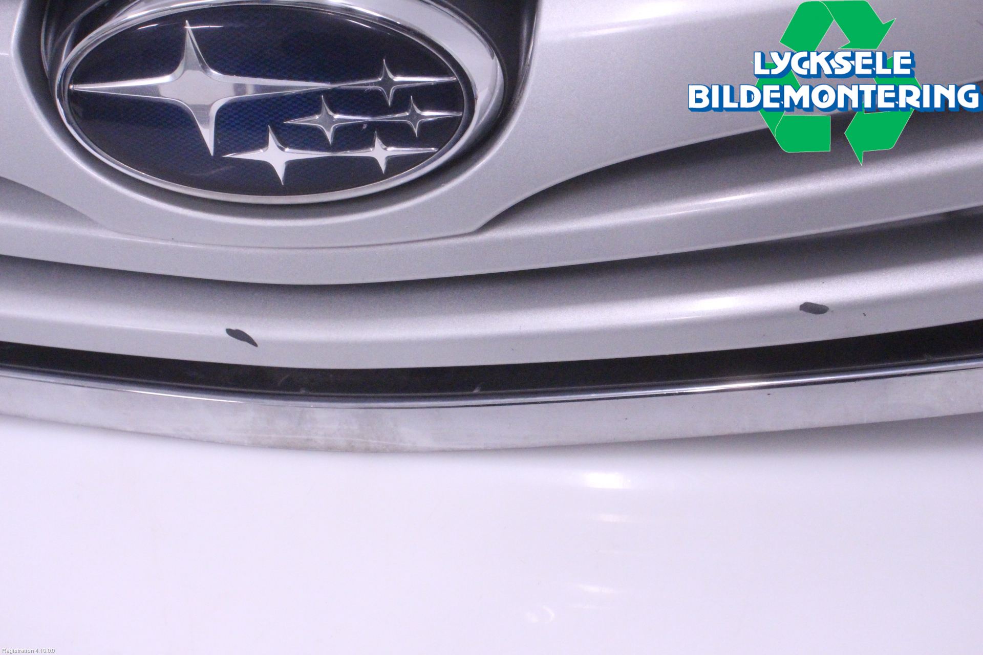 Subaru OUTBACK 10-15 Grill Komp