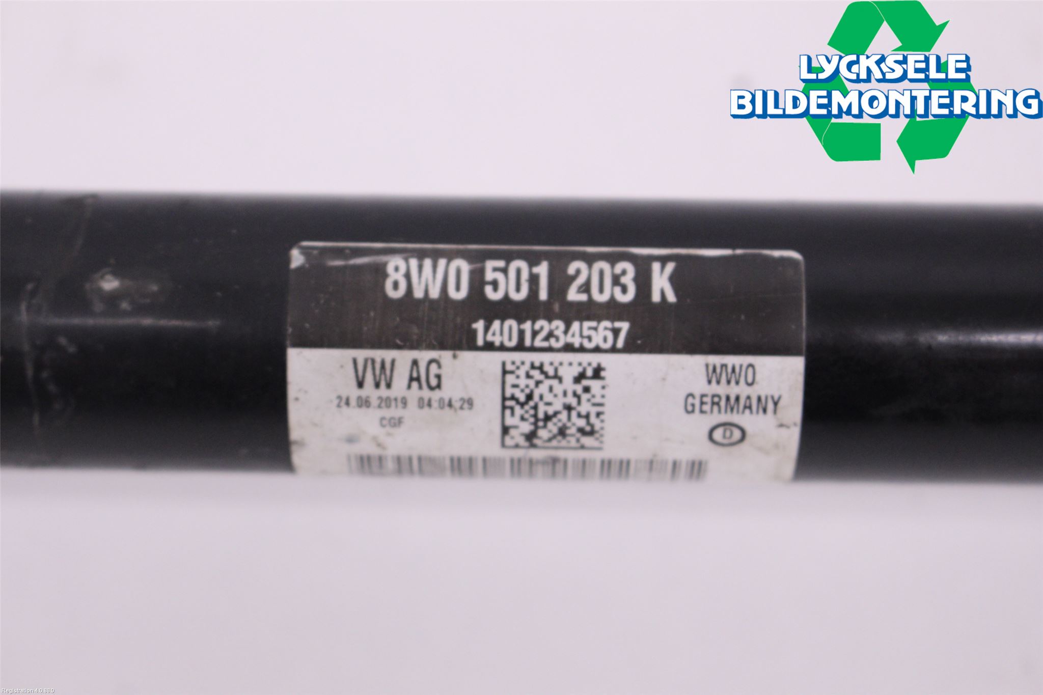 Audi A4 ALLROAD 17- Drivaxel Bak Vänster