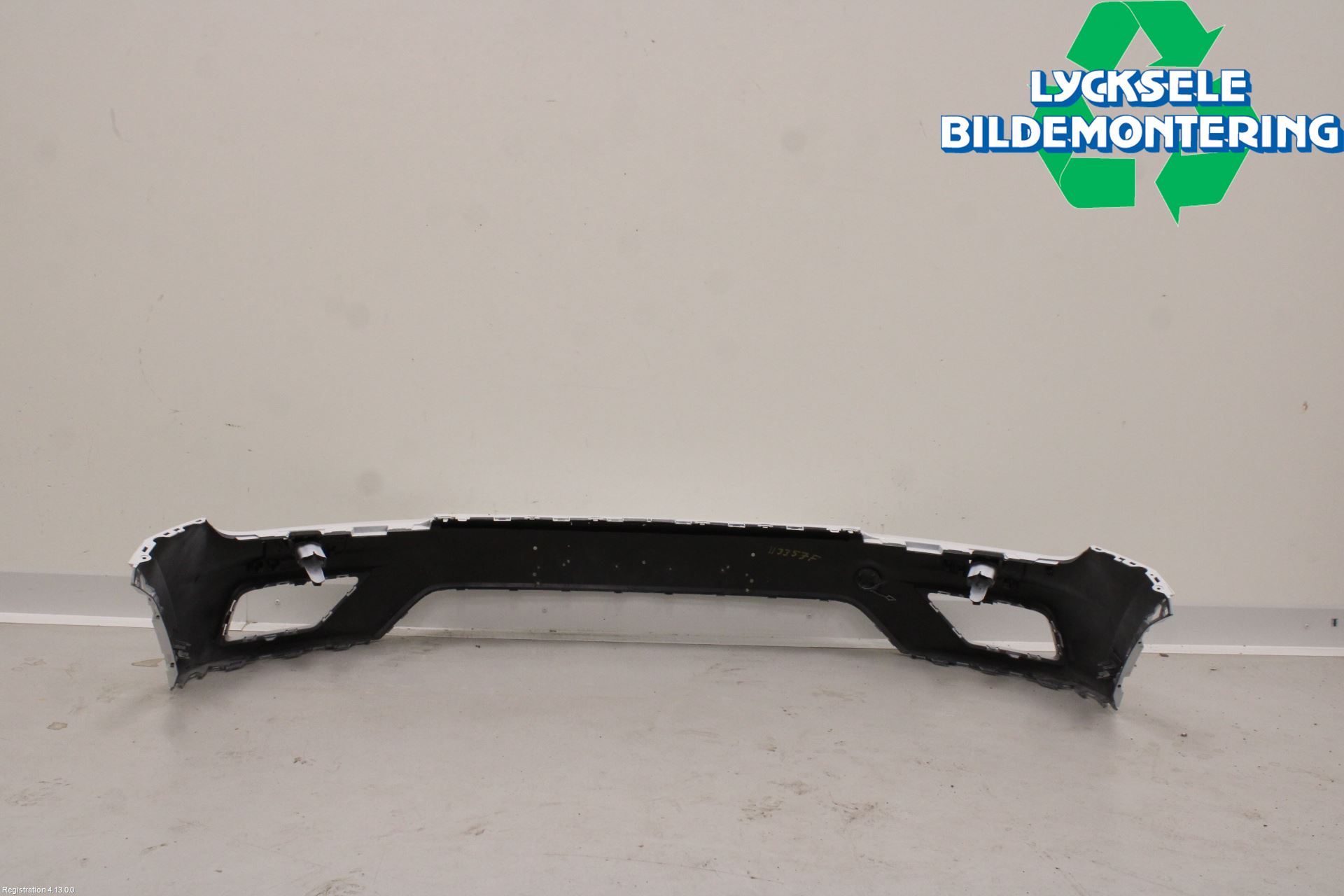 Volkswagen VW TIGUAN 16-24 Stötfångarbeklädnad Fram