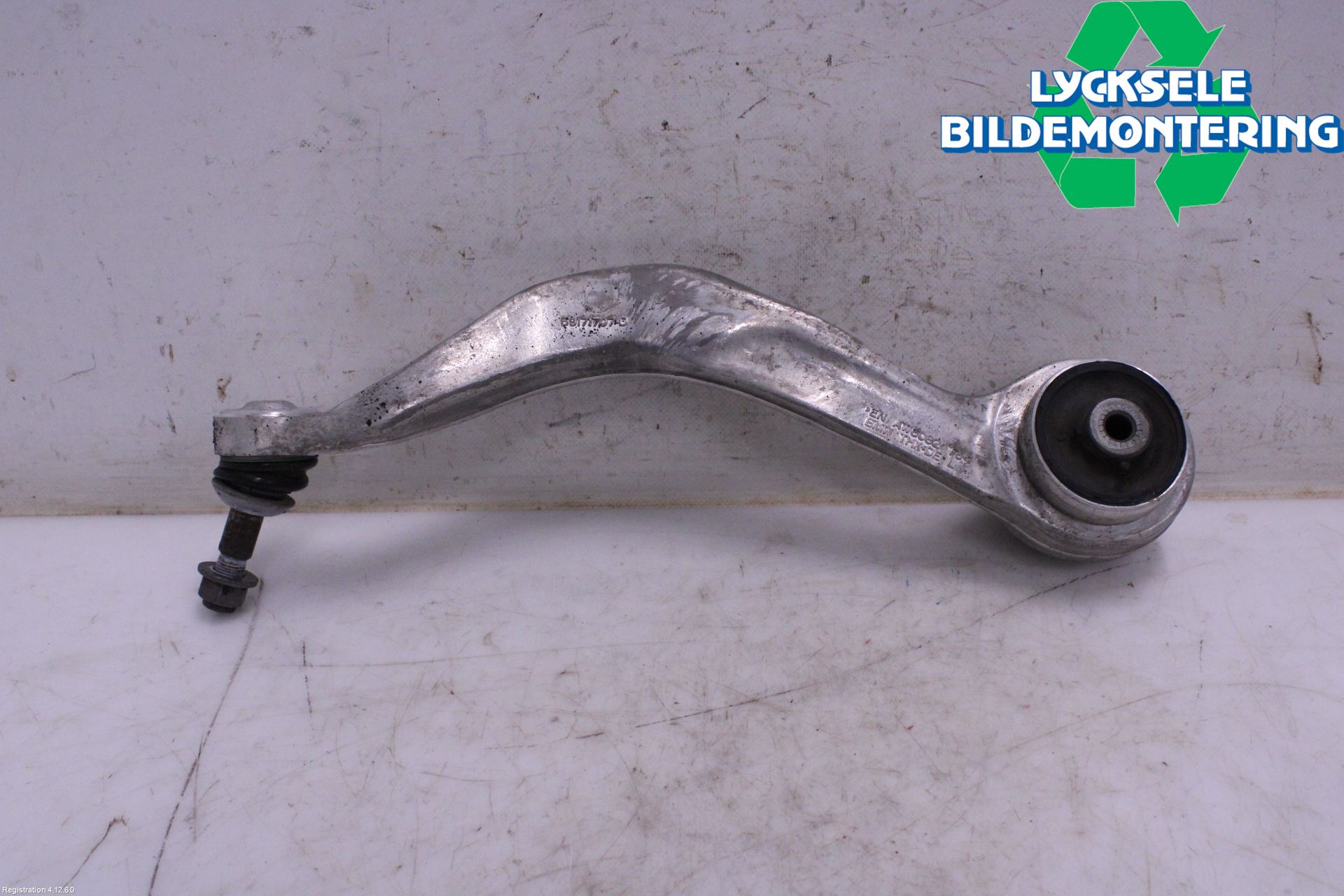 BMW 3 G20/G21/G80/G81 19- Bärarm Fram Undre Vä