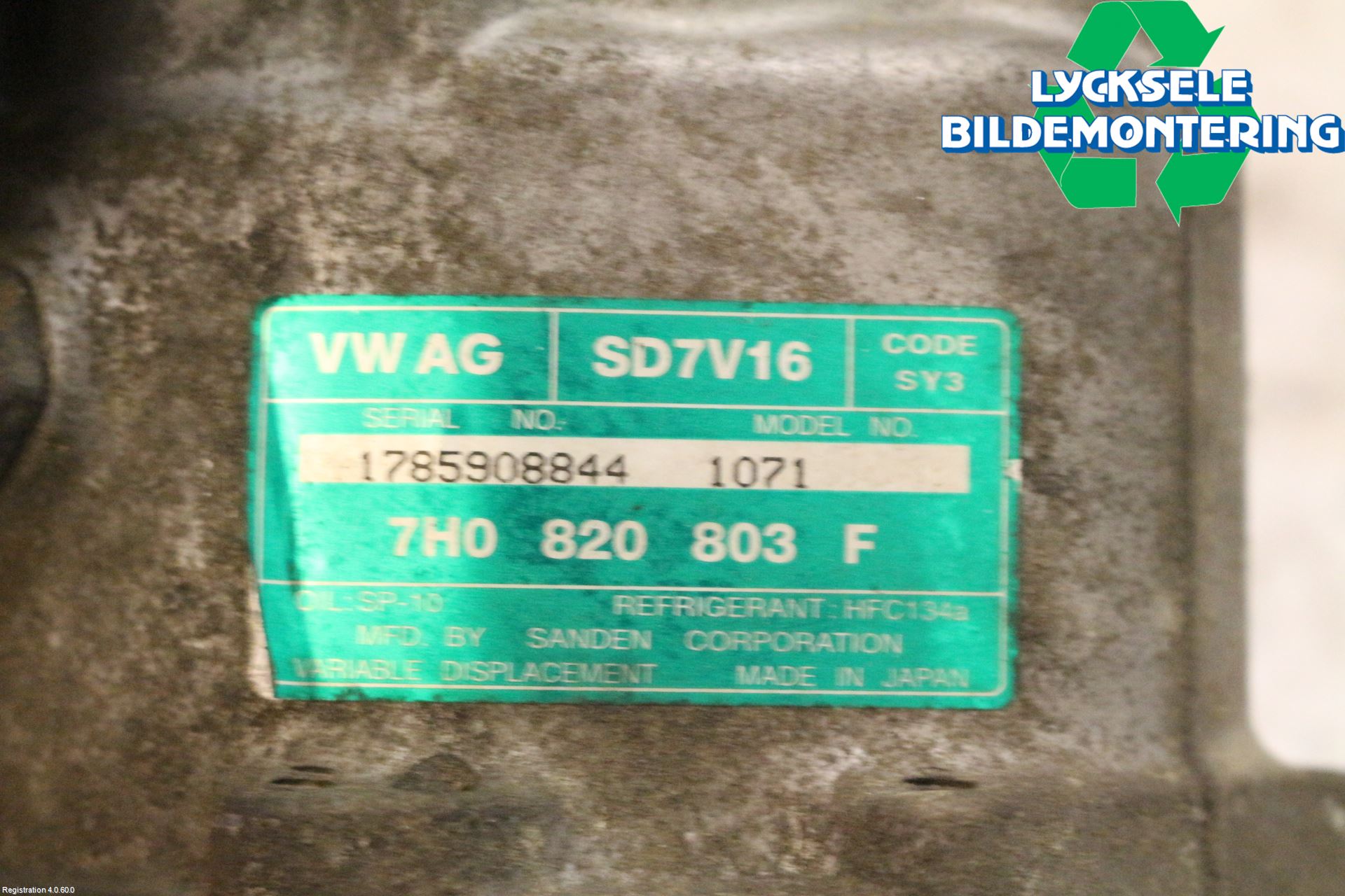 Volkswagen VW CADDY      04-10 Ac Kompressor