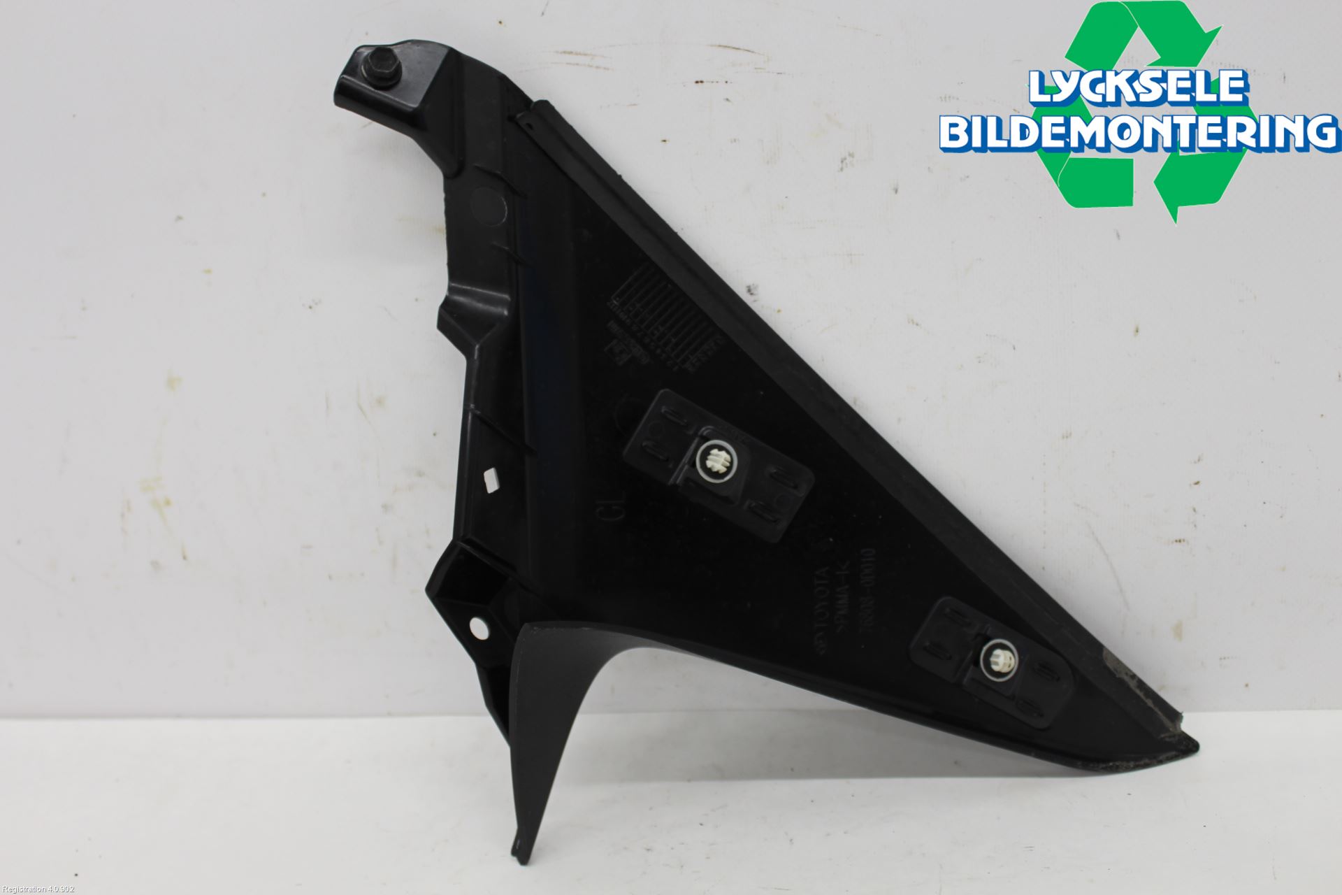 Toyota YARIS CROSS XP21 21- Spoiler Baklucka