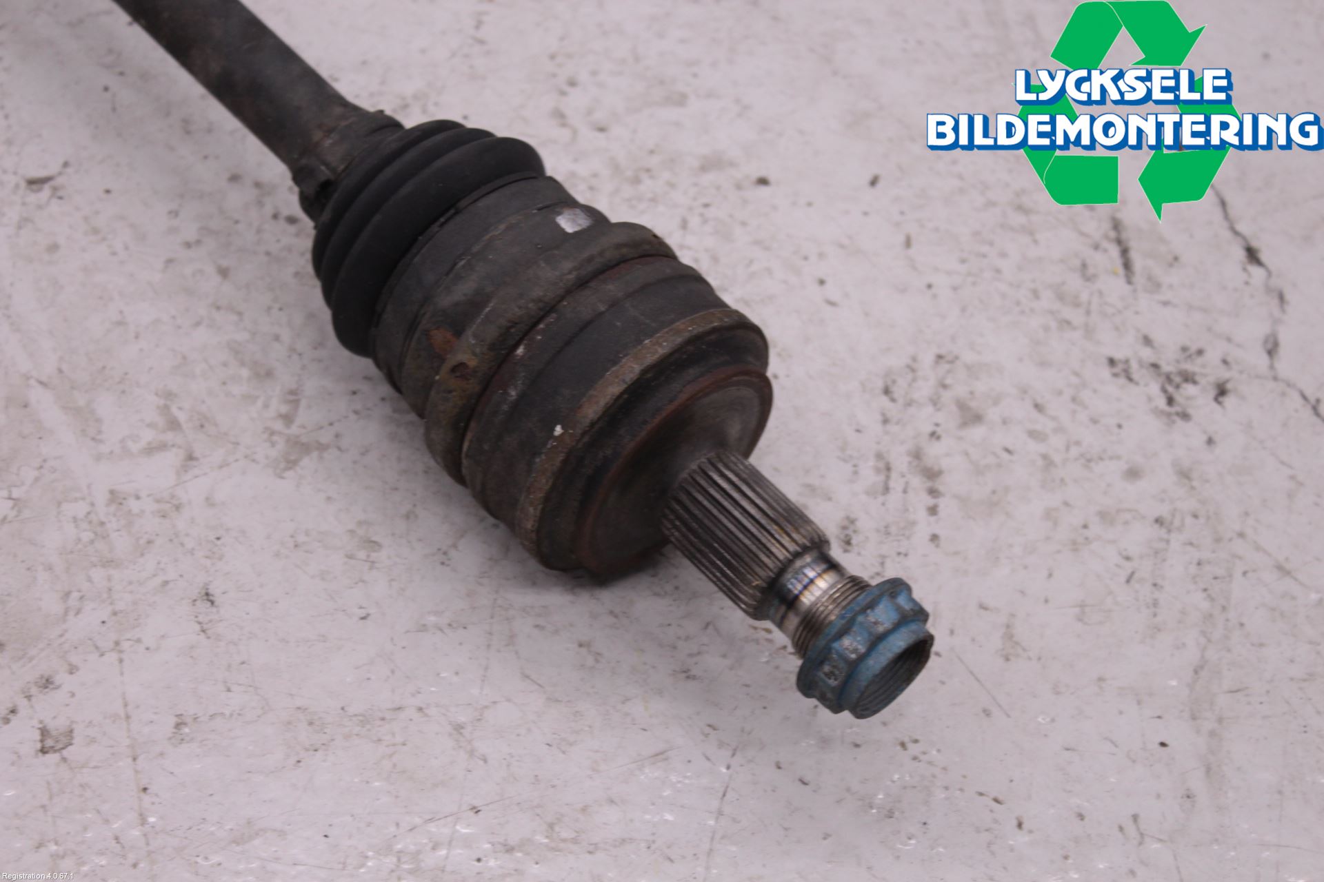 Mercedes-Benz MB C-KLASS (W205) 14-21 Drivaxel Bak Höger