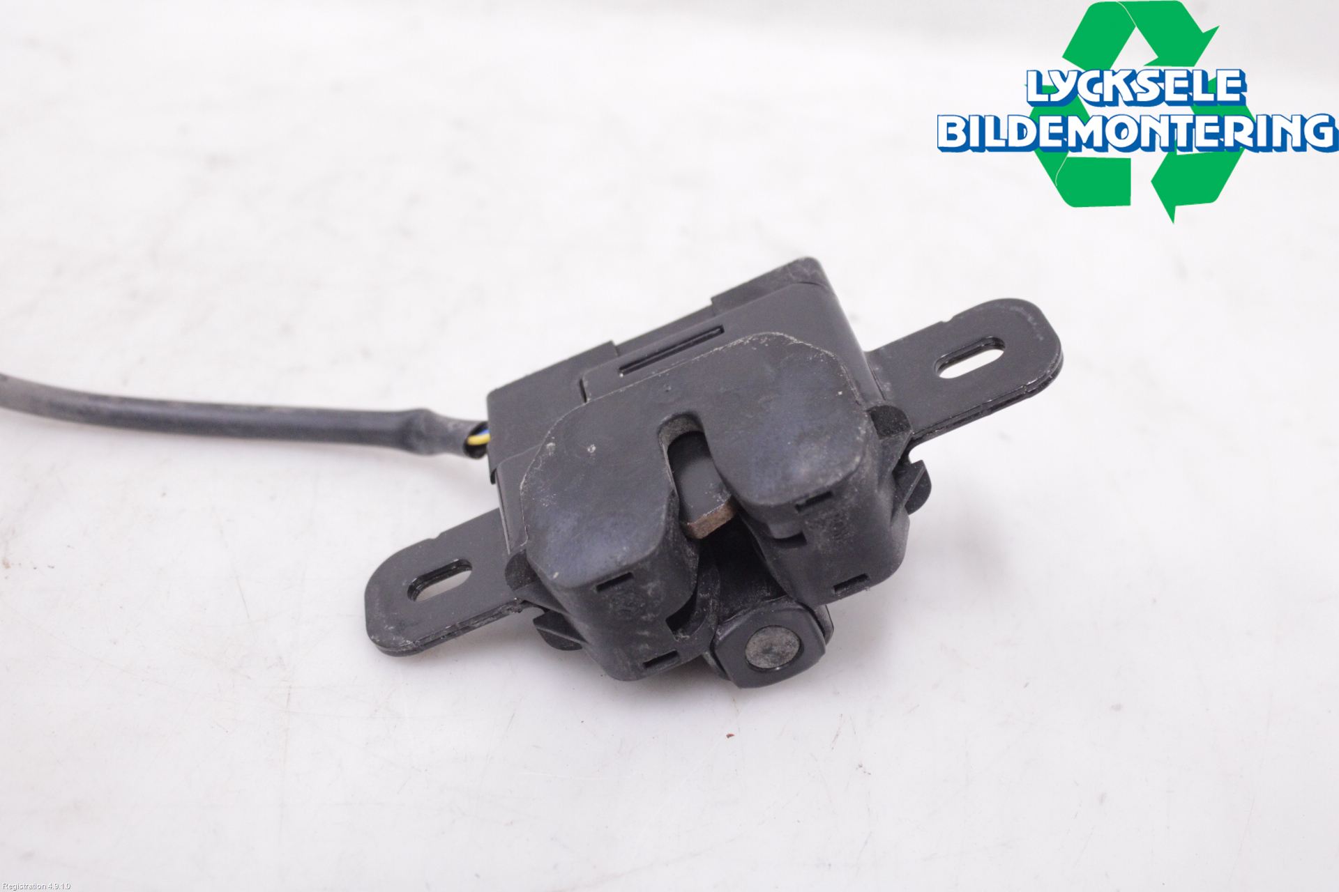 Volvo XC60 14-17 Huvlås