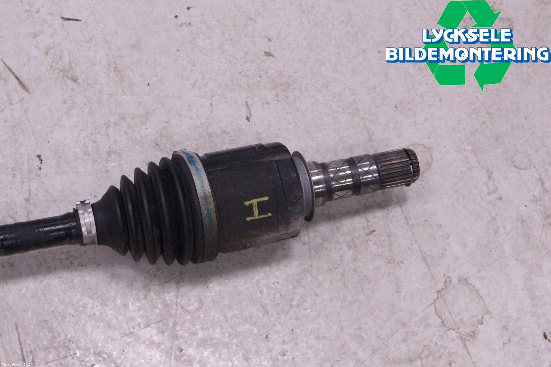 Subaru FORESTER SJ 13-18 Drivaxel Fram Höger