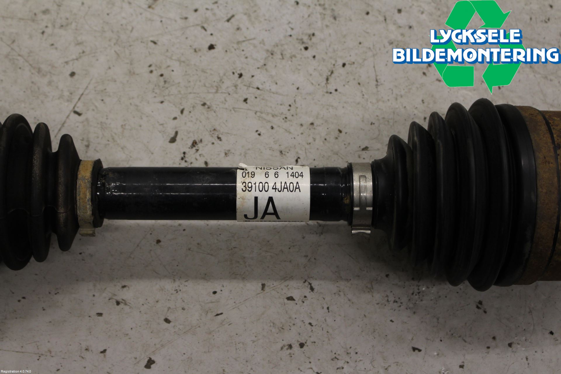 Nissan NAVARA 05-16 Drivaxel Fram Höger