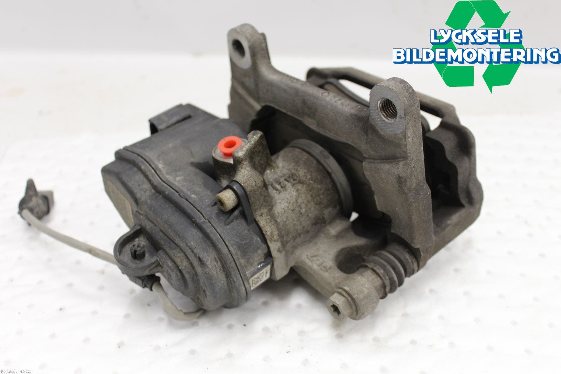 Audi A6 F2/C8 19- Bromsok Bak Höger