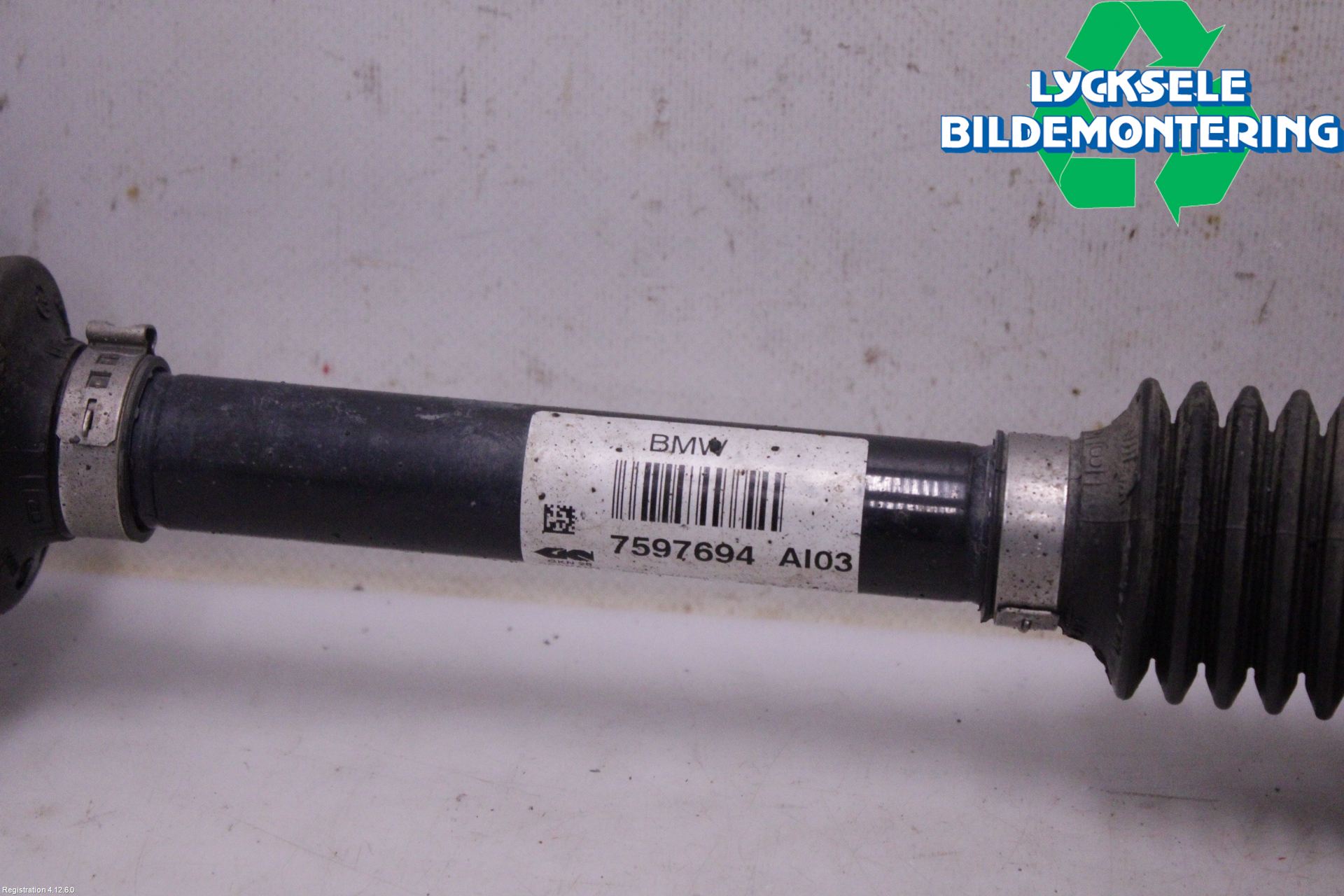 BMW 3 F30/F31/F80 12-19 Drivaxel Fram Höger