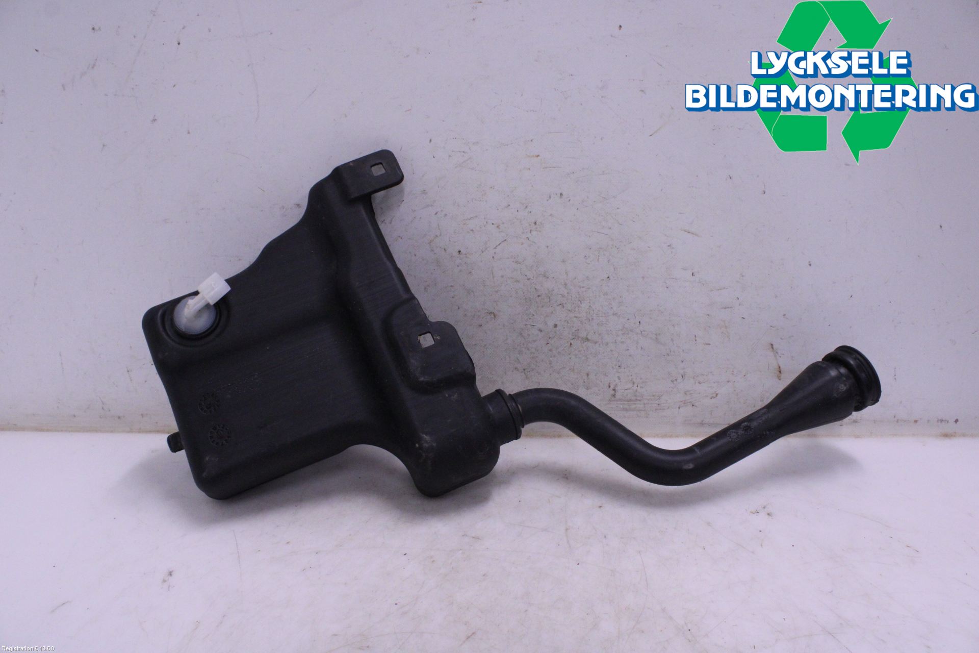 Mercedes-Benz MB VITO/V-KLASS (W640,W447,W448) 14- Spolartank Vindruta