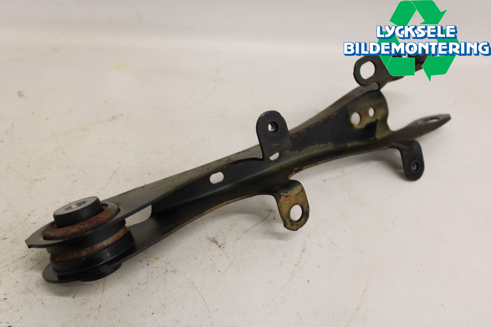 Mazda CX-60 22- Bärarm Bak Höger