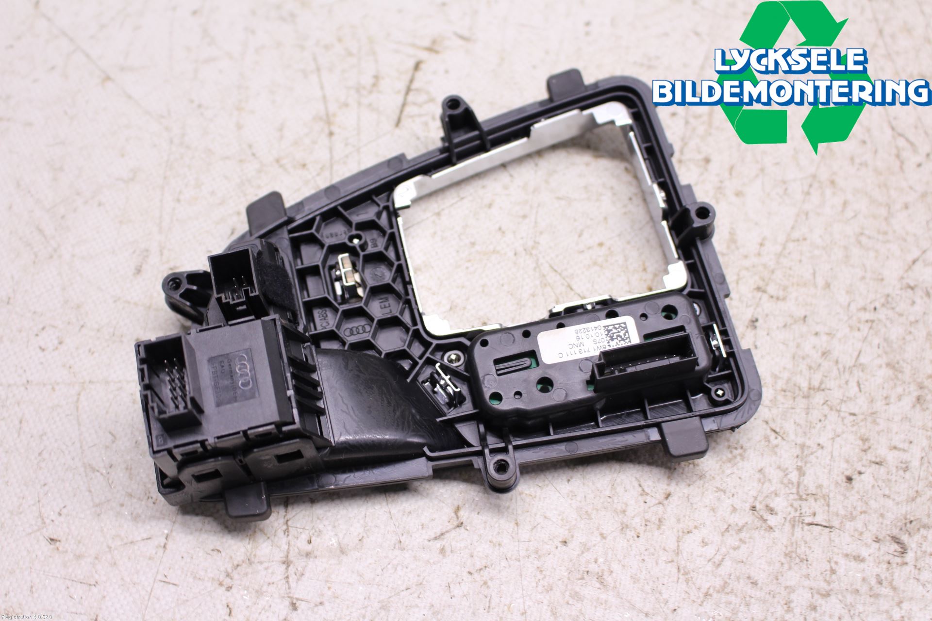 Audi A4/S4 B9 16-19 Inredning Sarg Växelspak