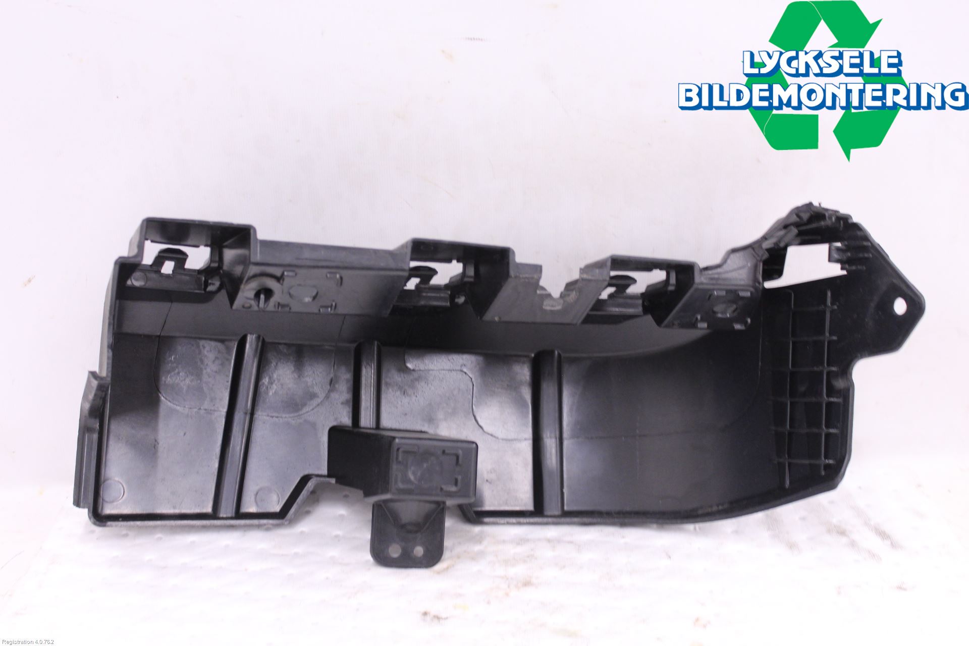 Ford MUSTANG VI 15-22 Stötfångarfäste Bak Vä