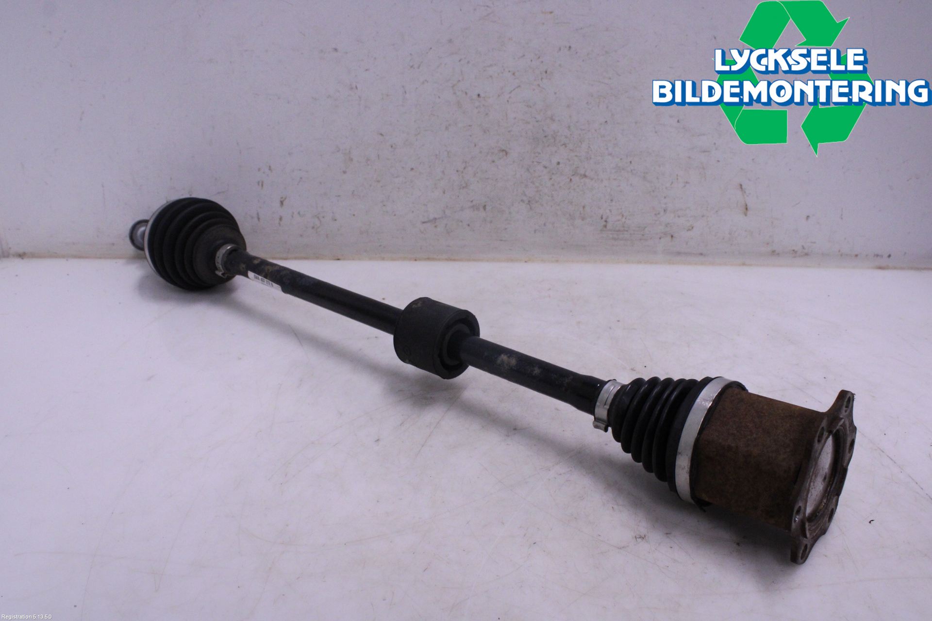 Volkswagen VW GOLF / E-GOLF VIII 20- Drivaxel Fram Höger