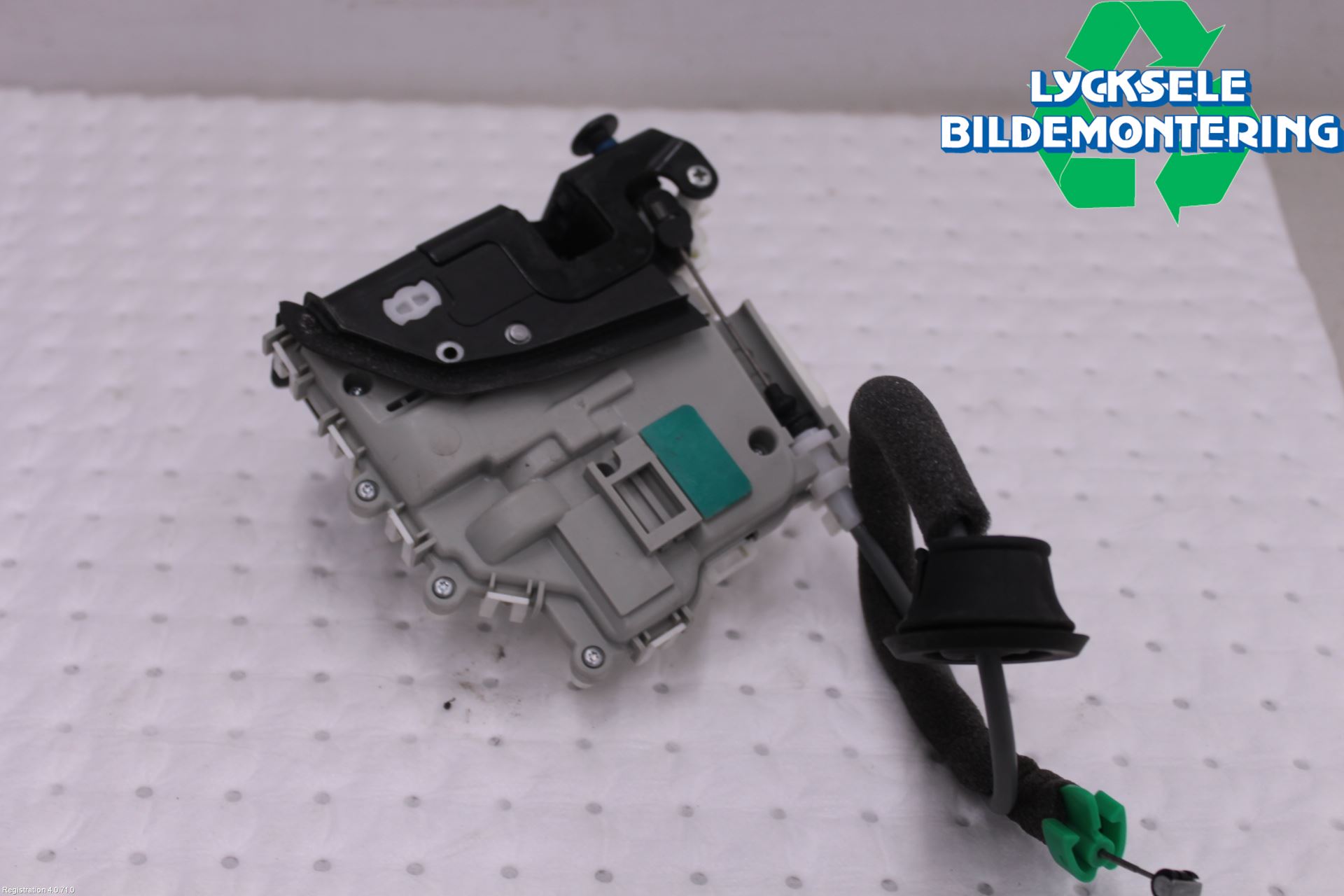 Audi A4/S4 B9 20- Låskista-Dörrlås