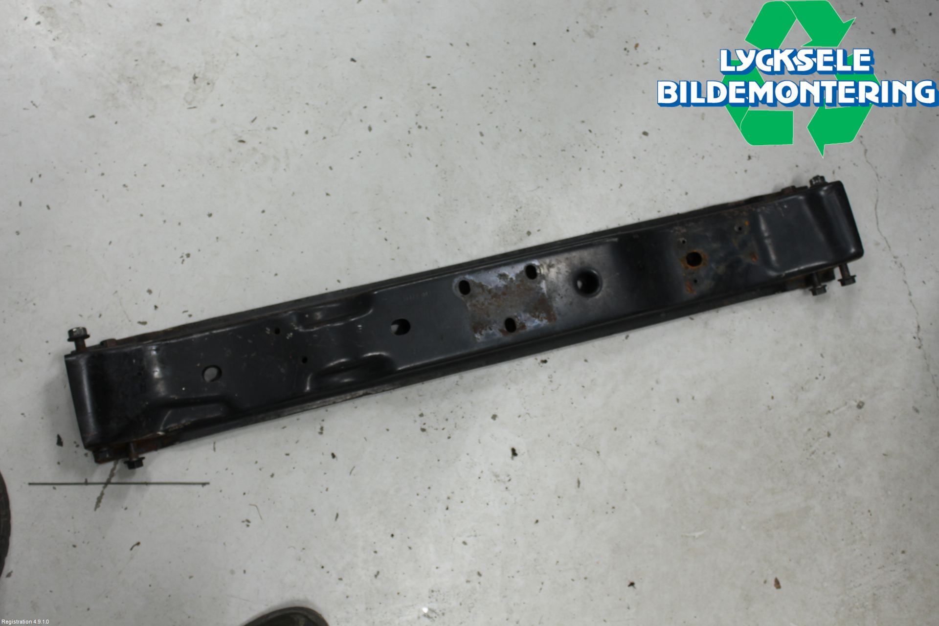 Nissan NAVARA 05-16 Växellådsbalk