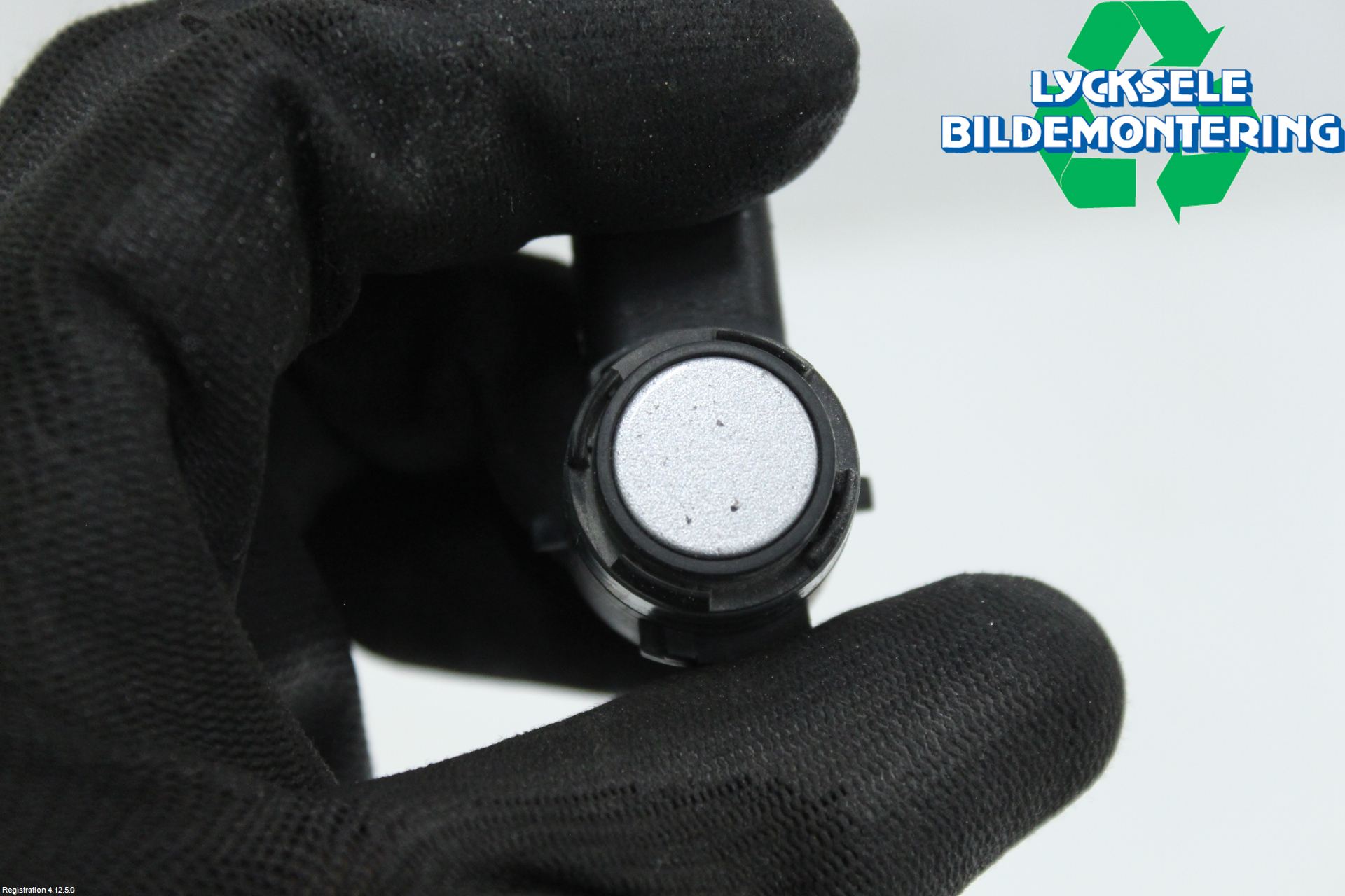 Volkswagen VW PASSAT 15-19 Parkeringshjälp Frontsensor