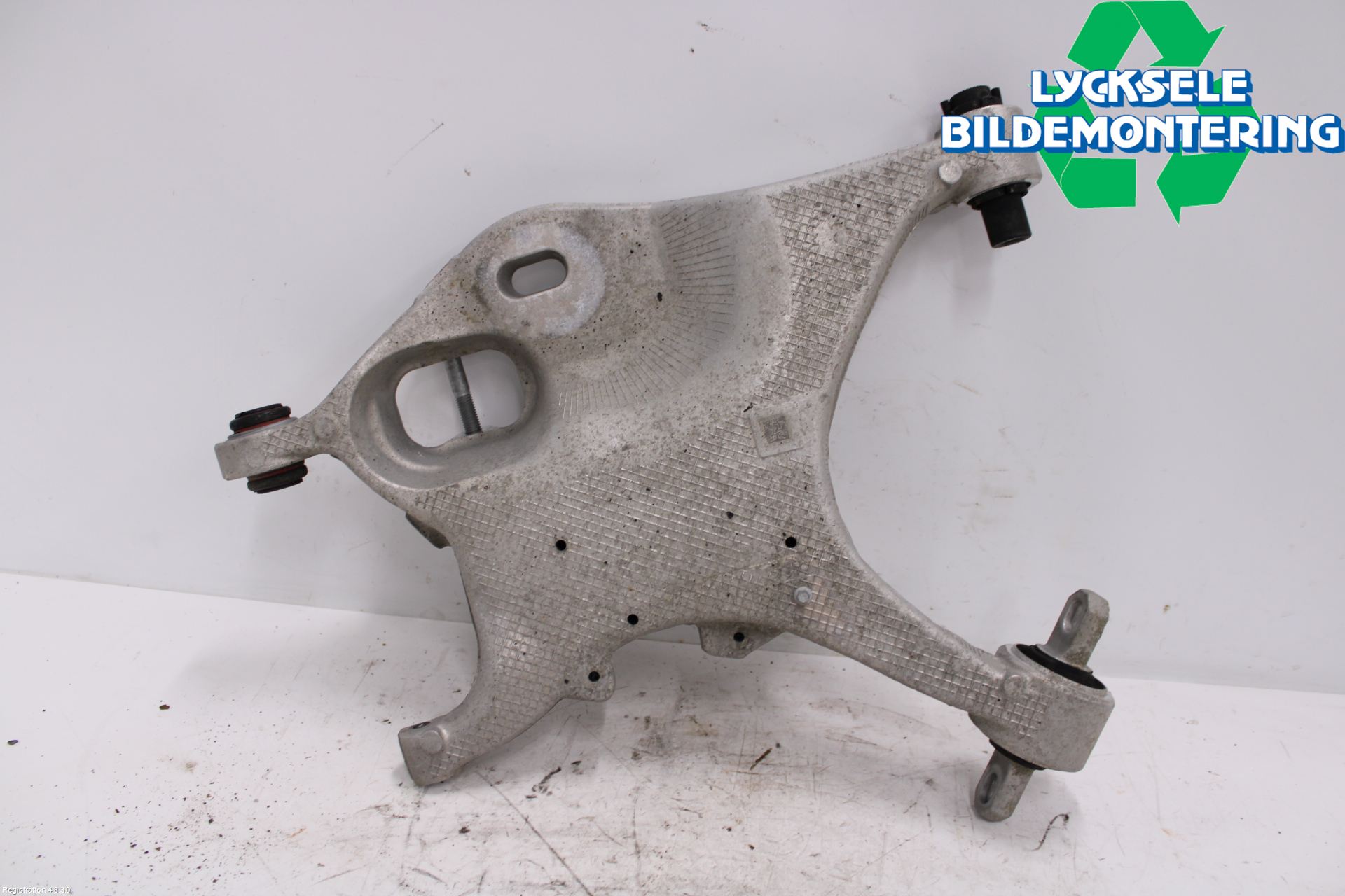 Volvo V60 19- Bärarm Bak Höger