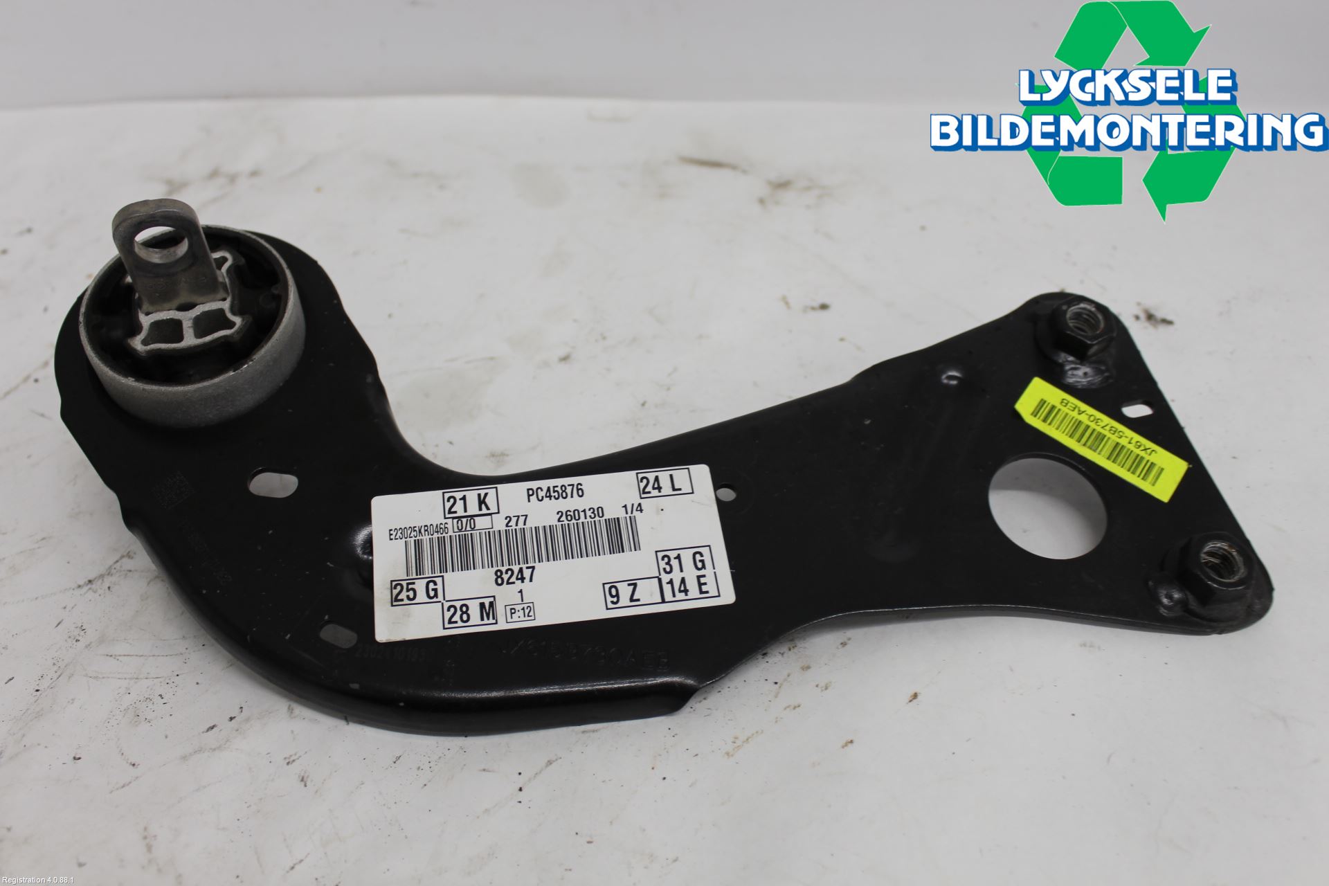 Ford FOCUS 19- Bärarm Bak Höger