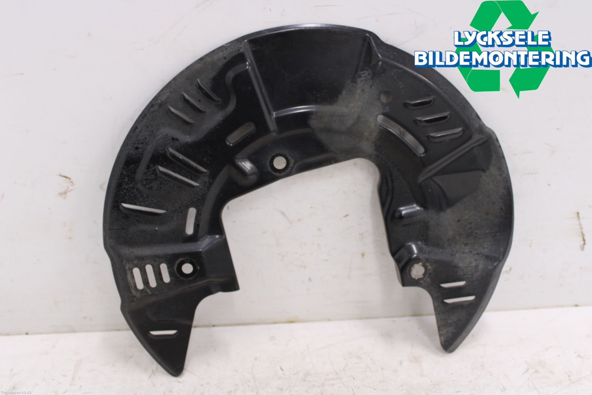 Subaru OUTBACK 21- Bromssköld Fram