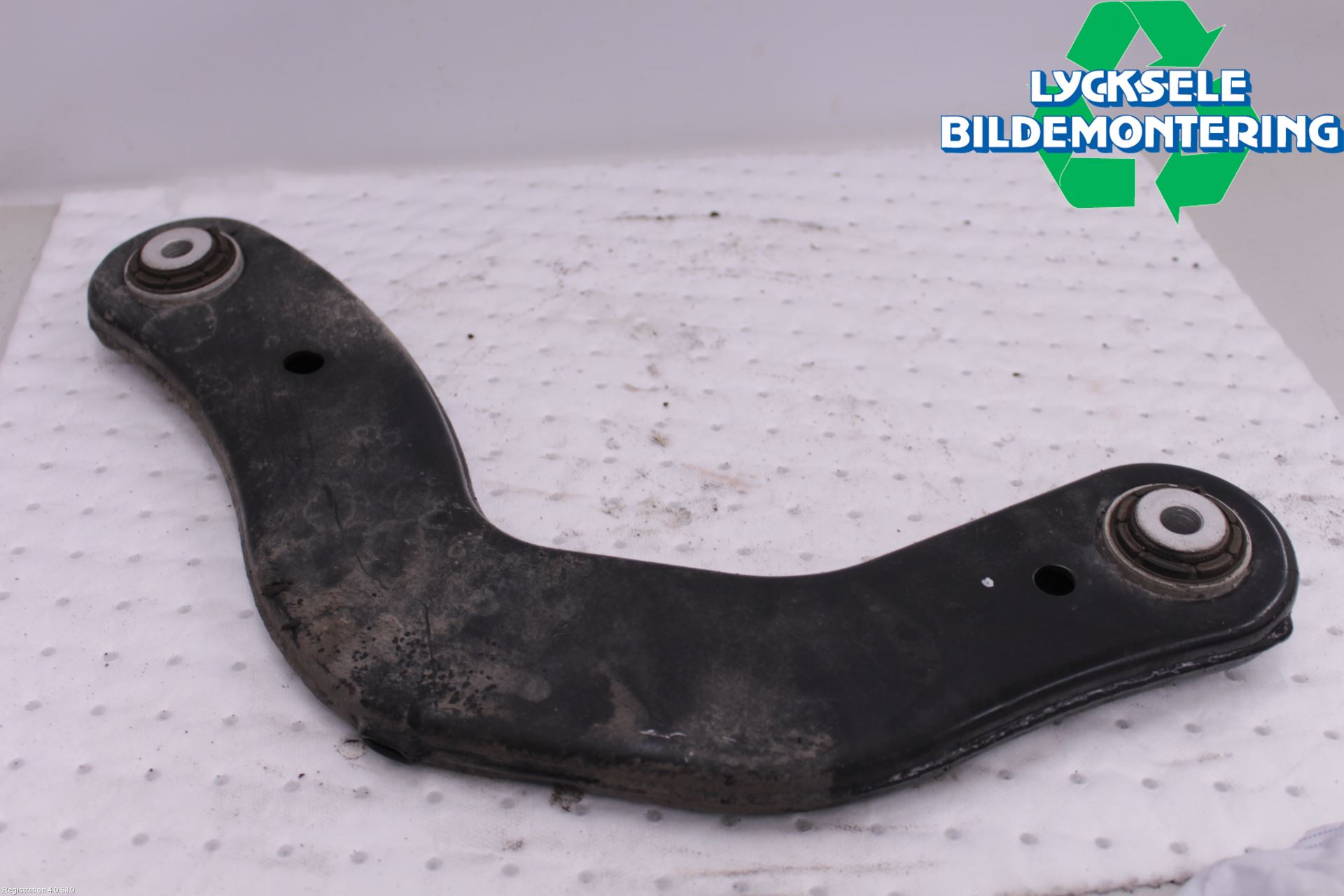 Ford FOCUS 19- Bärarm Bak Övre Vänster