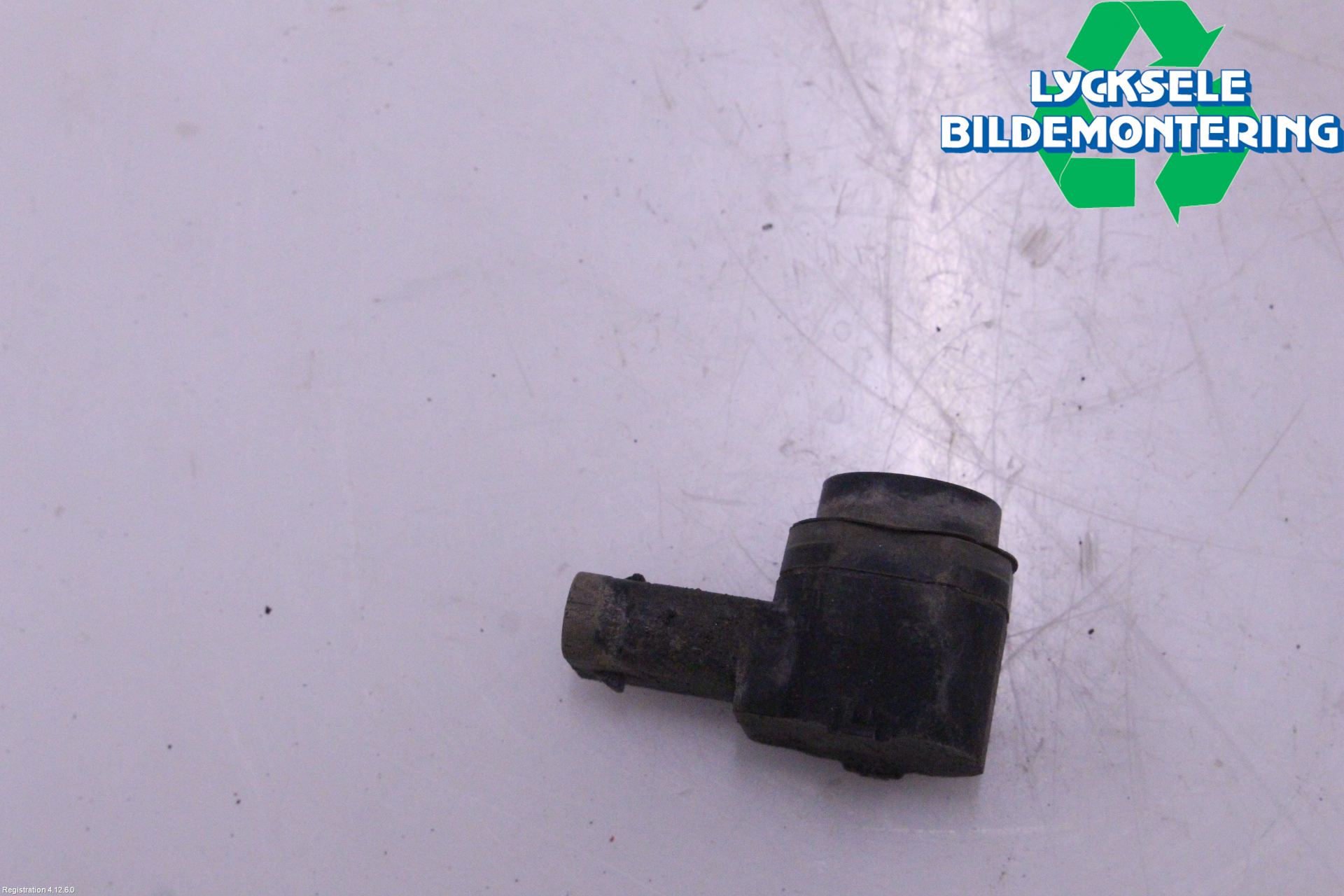 Audi A6 ALLROAD 12-18 Parkeringshjälp Frontsensor